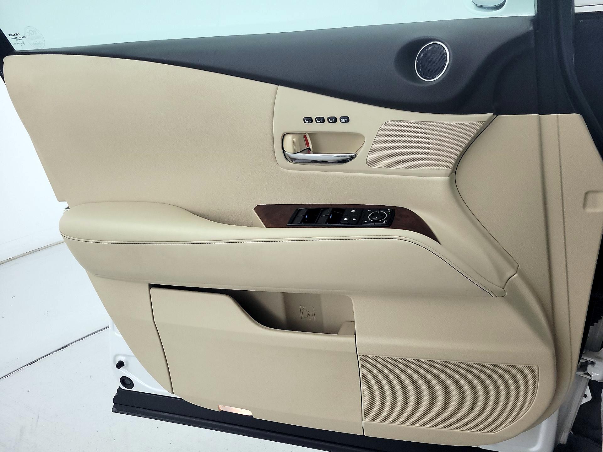Thumbnail: 2015 Lexus RX - 12