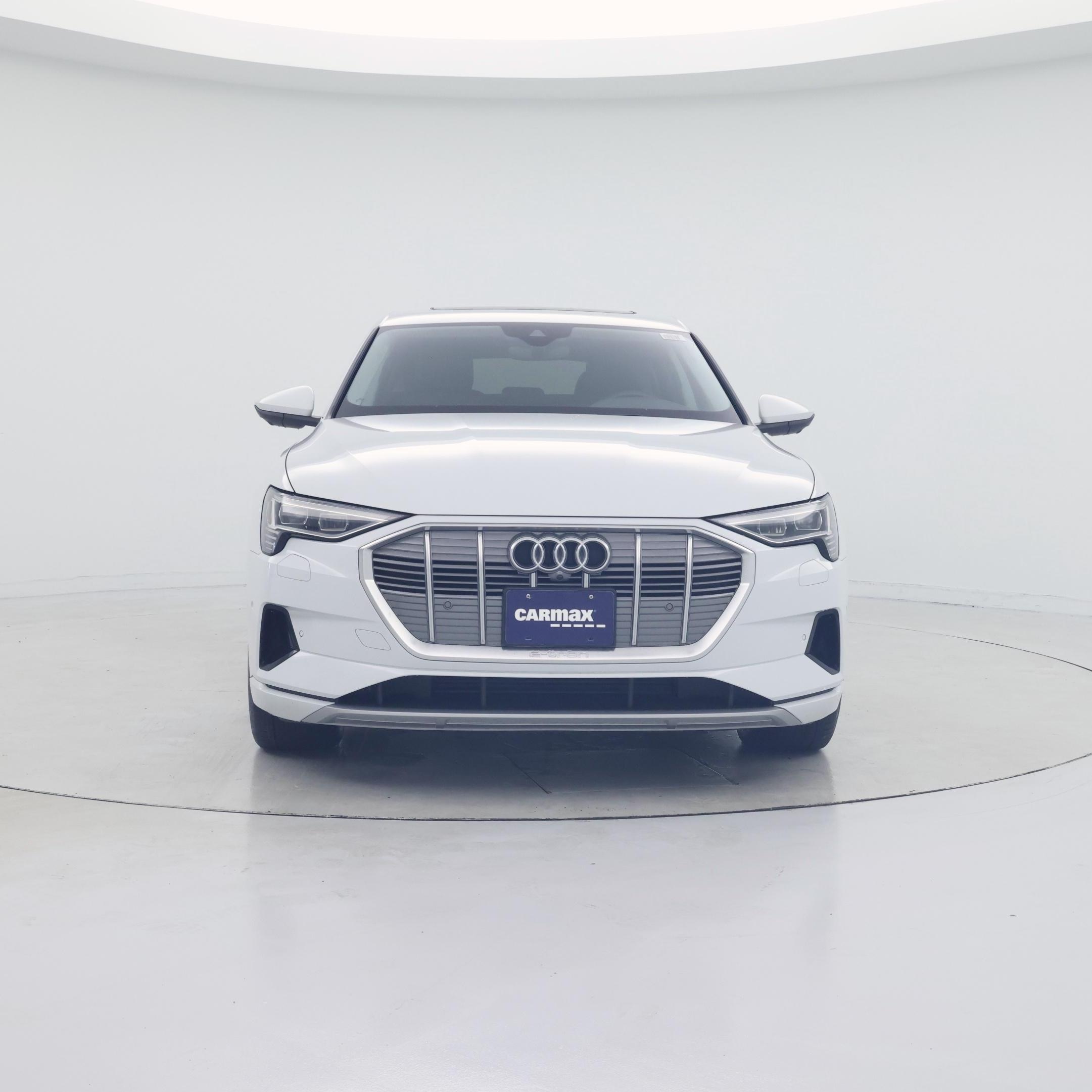 Thumbnail: 2020 Audi e-tron S - 5
