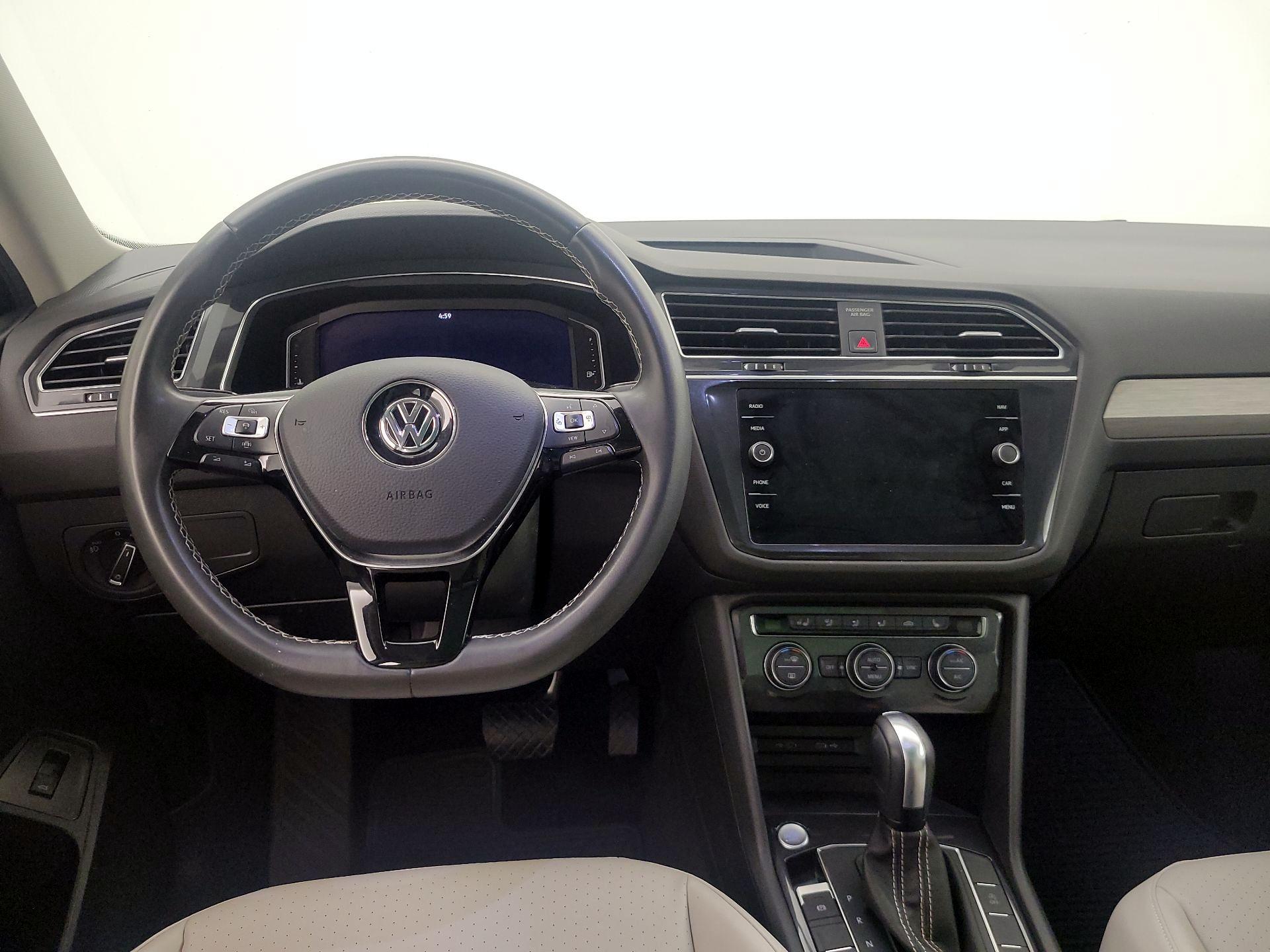Thumbnail: 2021 Volkswagen Tiguan - 10