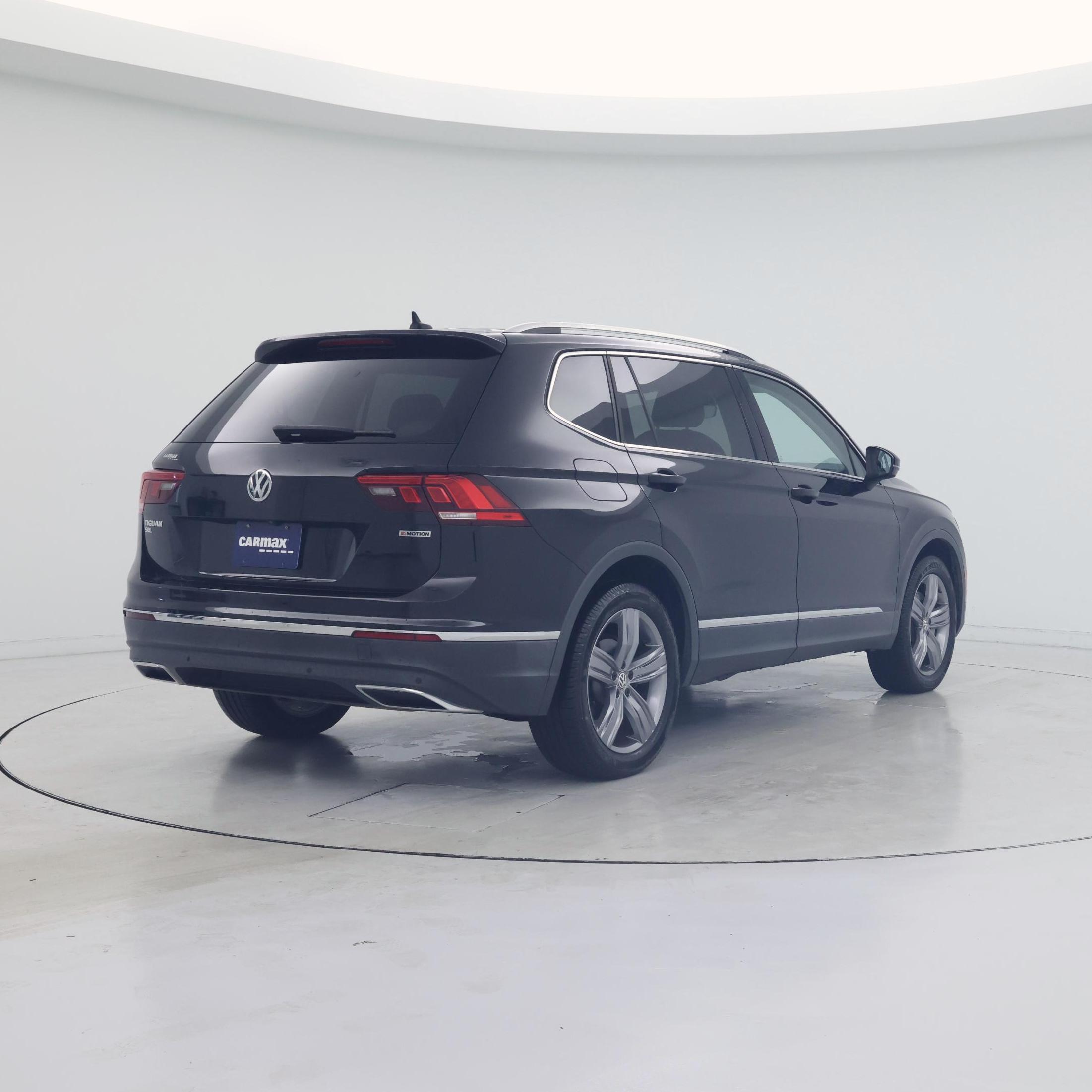 Thumbnail: 2021 Volkswagen Tiguan - 8