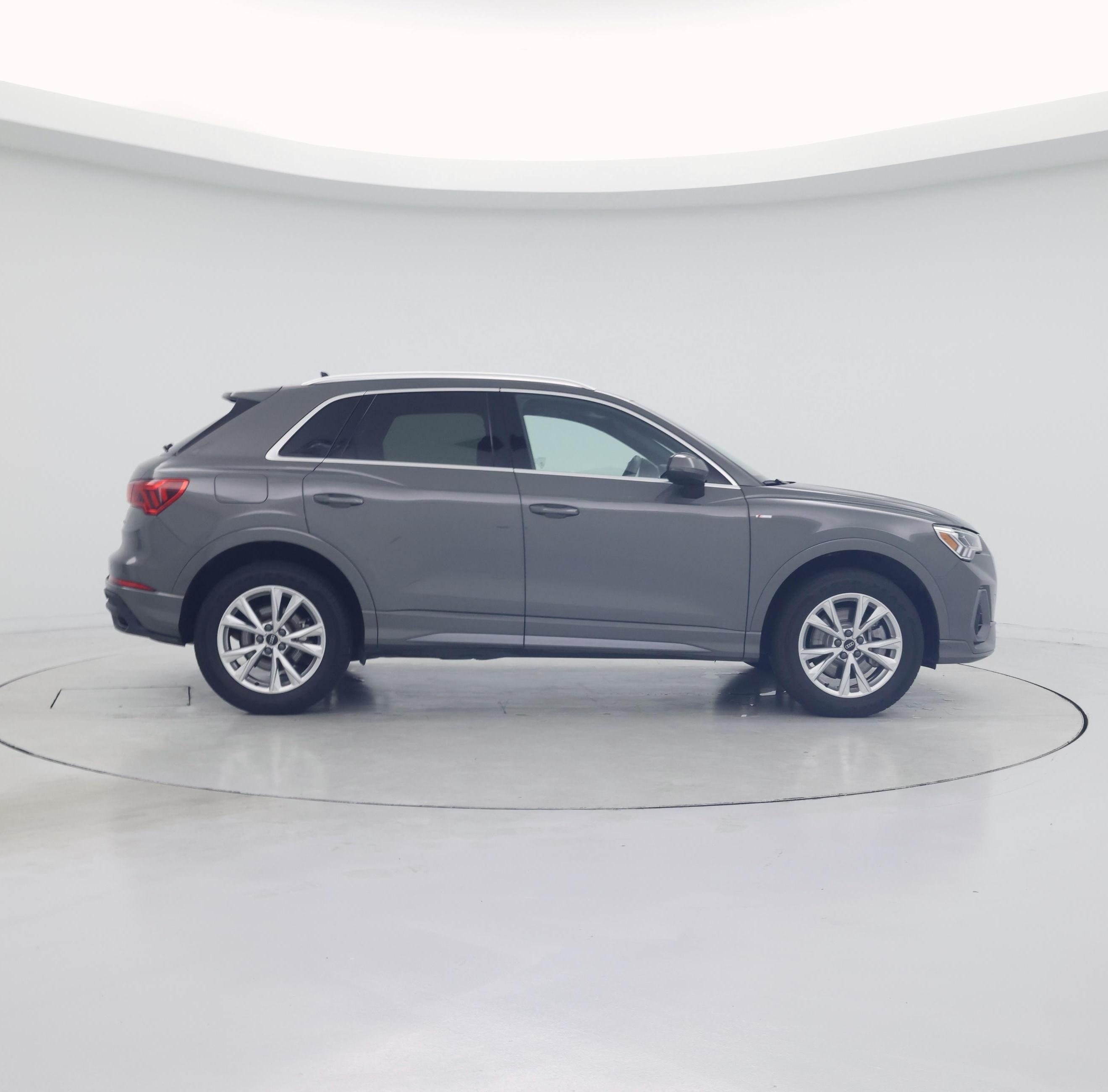 Thumbnail: 2024 Audi Q3 - 7