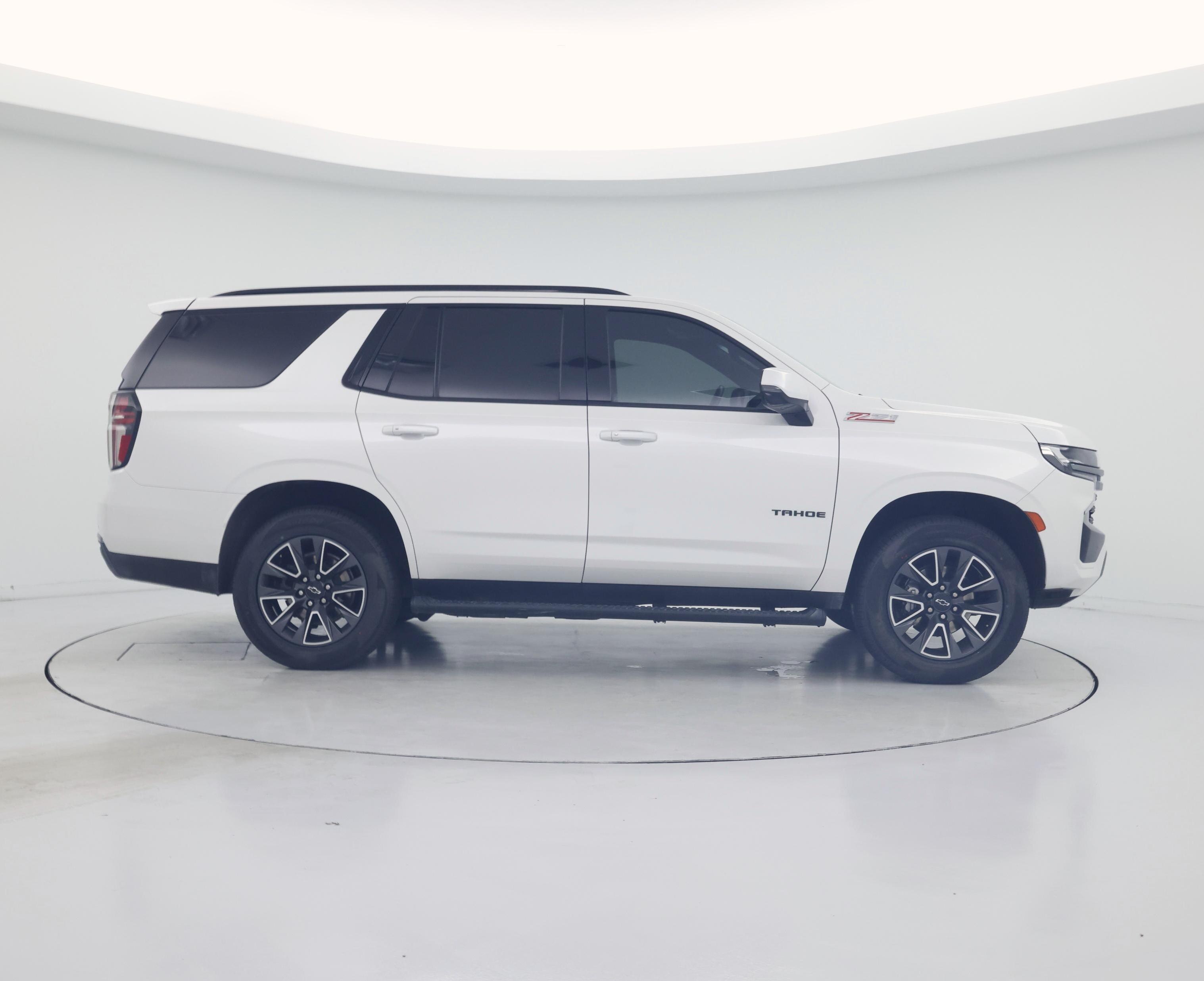 Thumbnail: 2022 Chevrolet Tahoe - 7