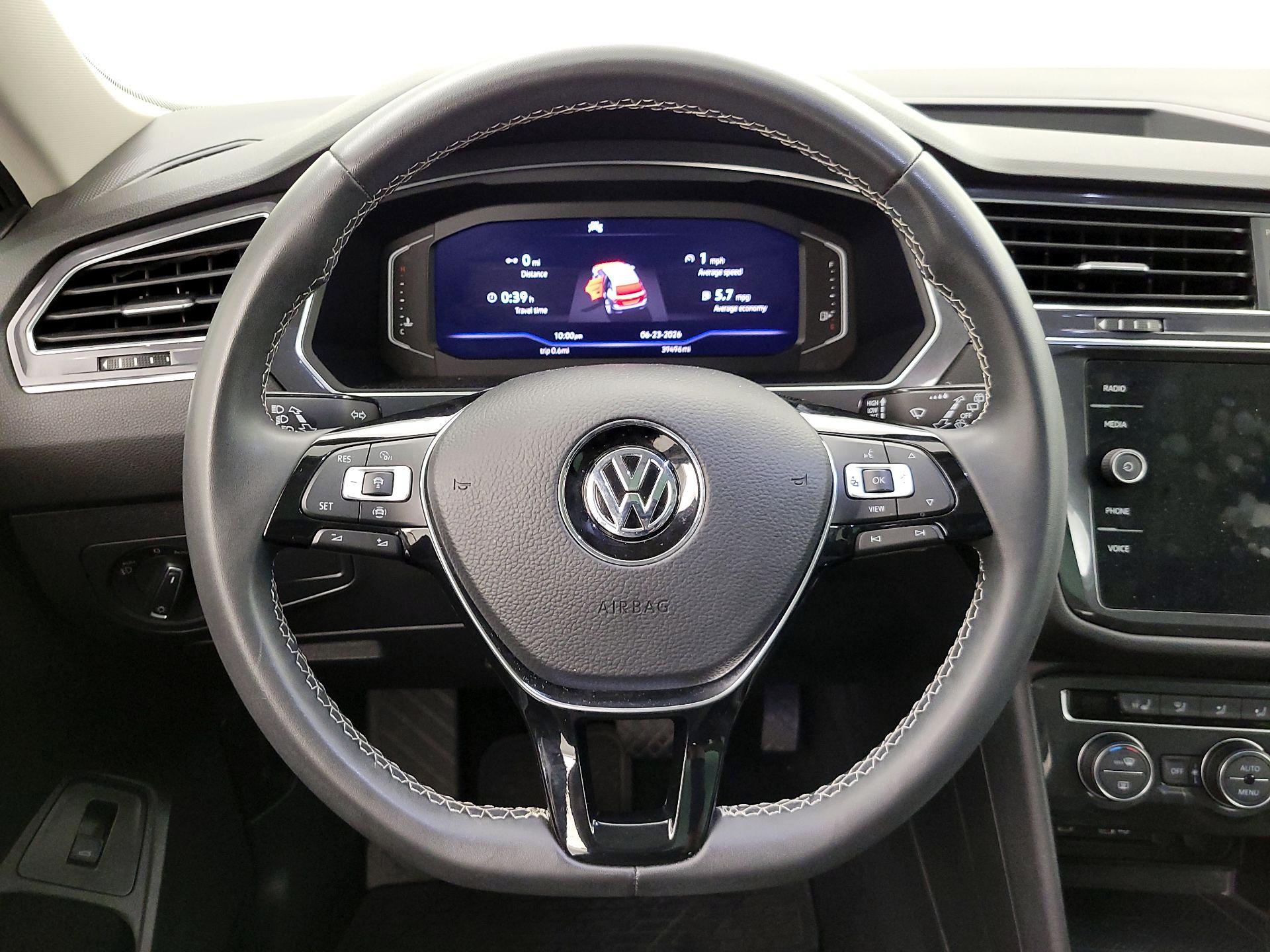 Thumbnail: 2021 Volkswagen Tiguan - 10
