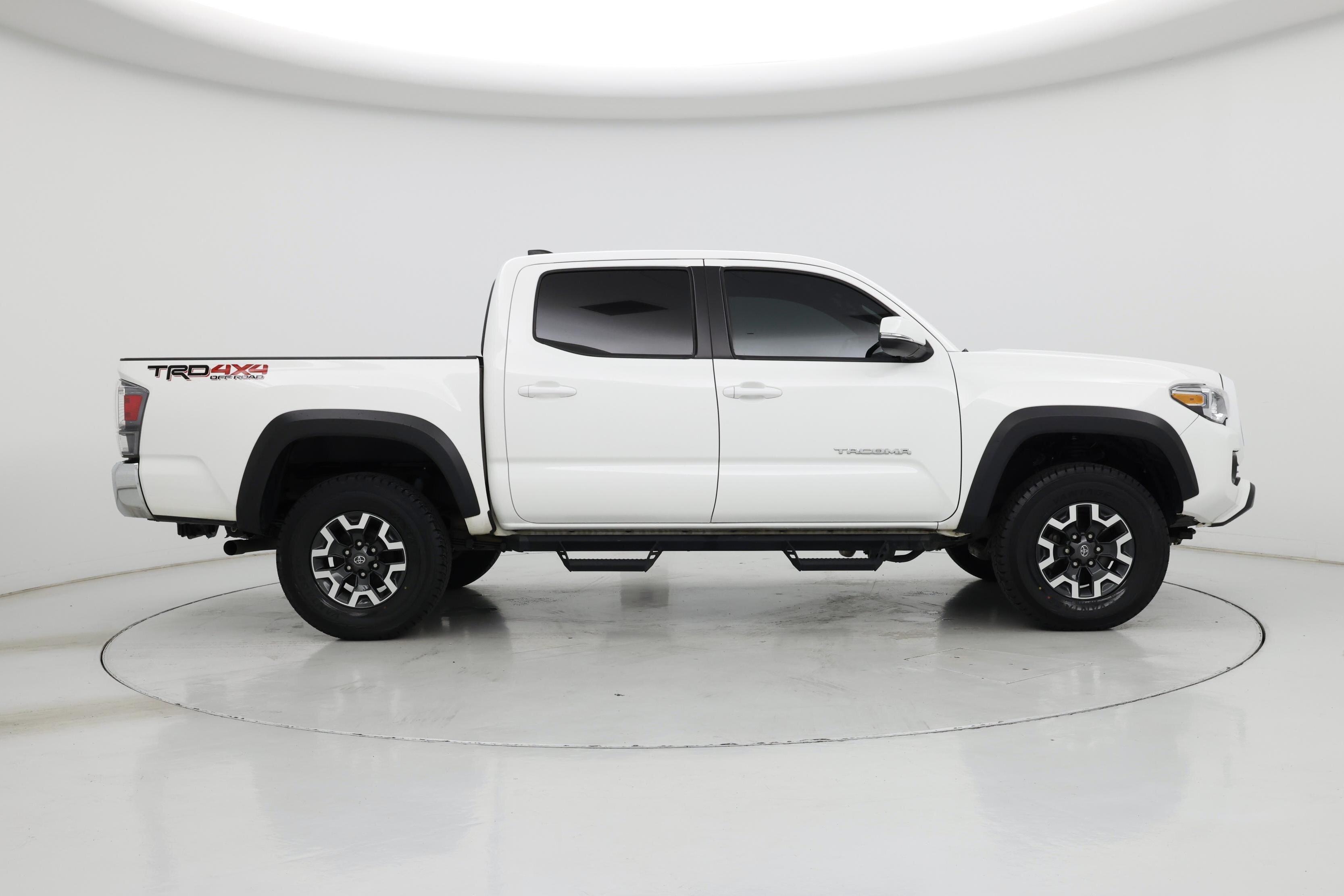 Thumbnail: 2022 Toyota Tacoma - 7