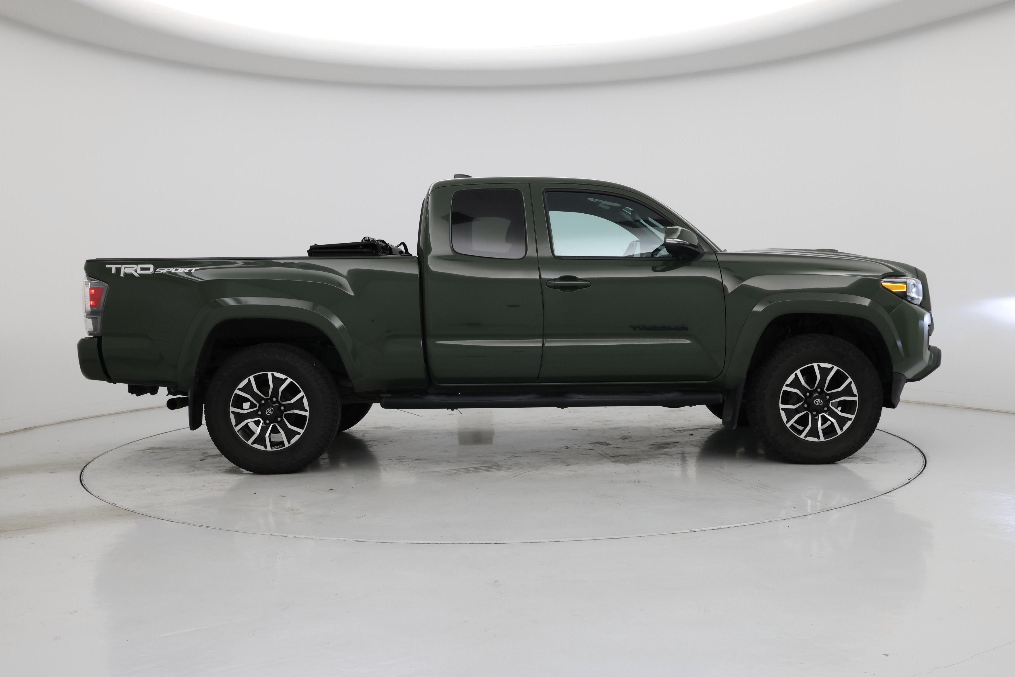 Thumbnail: 2021 Toyota Tacoma - 7