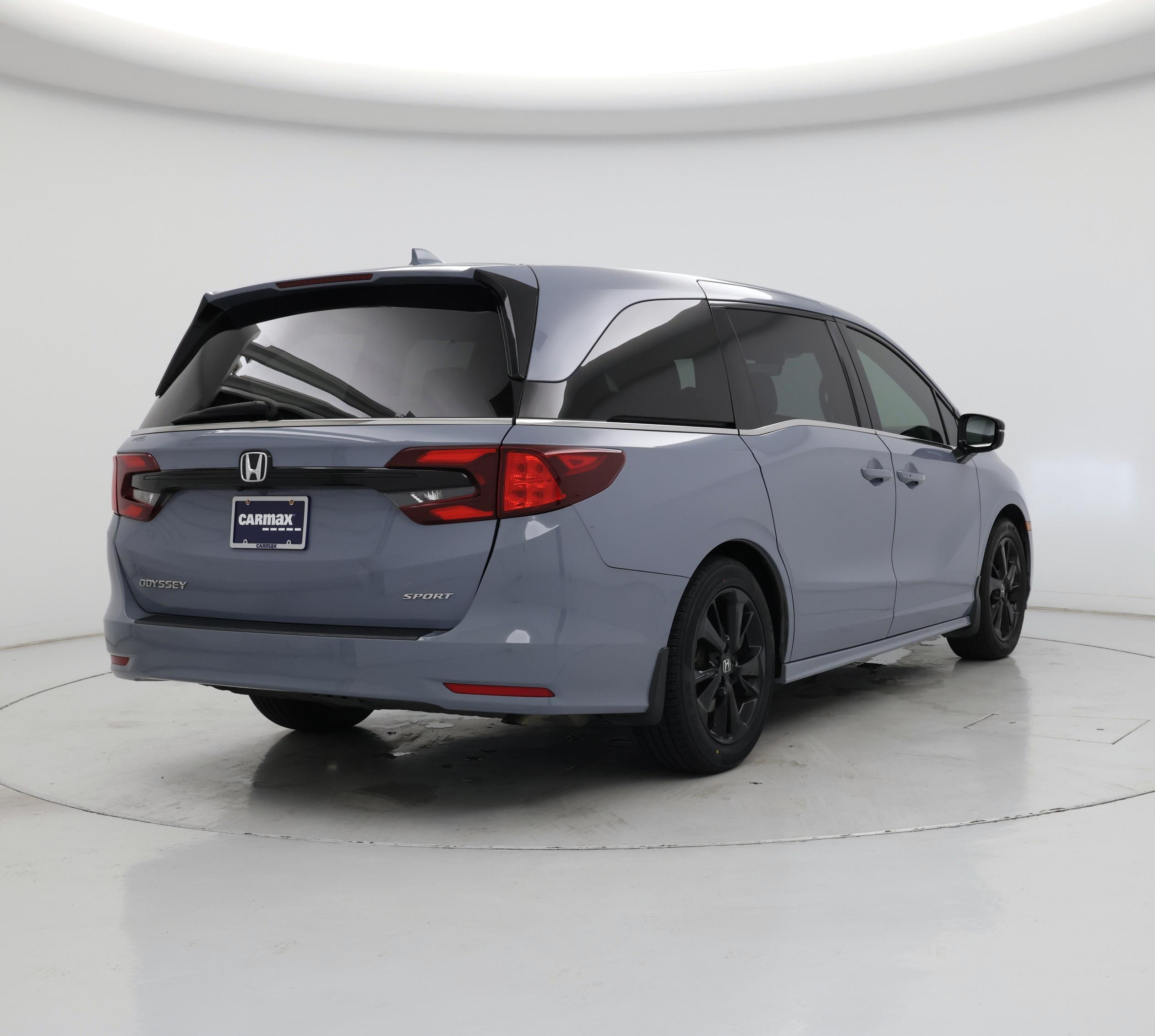 Thumbnail: 2023 Honda Odyssey - 8