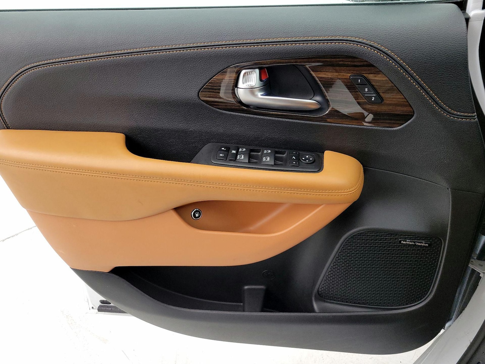 2023 Chrysler Pacifica Hybrid Pinnacle - Photo 13