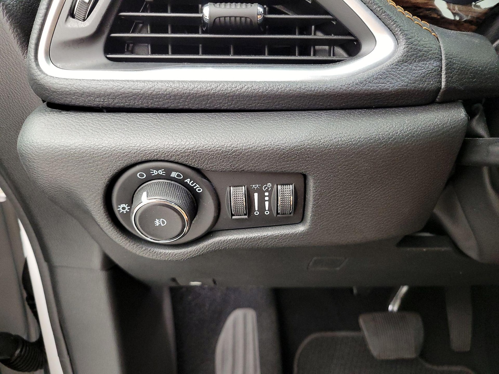 2023 Chrysler Pacifica Hybrid Pinnacle - Photo 14