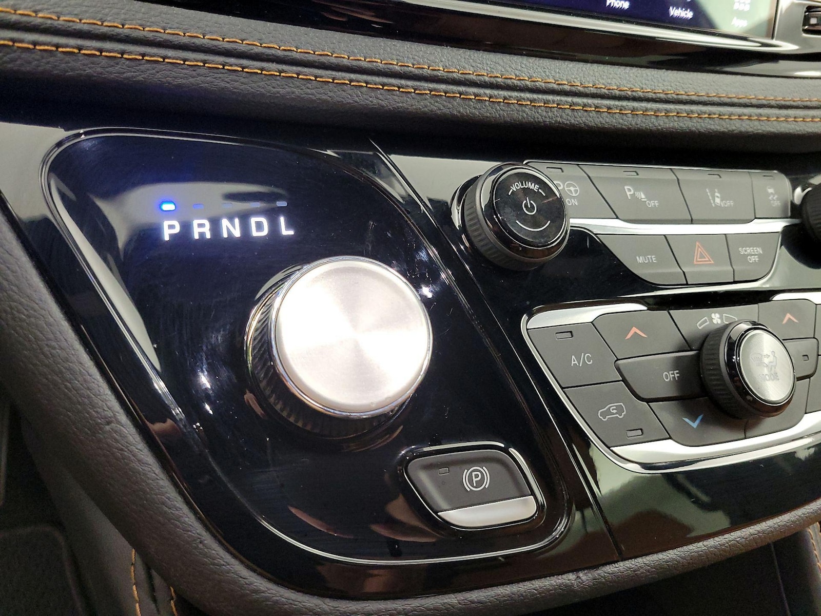 2023 Chrysler Pacifica Hybrid Pinnacle - Photo 19