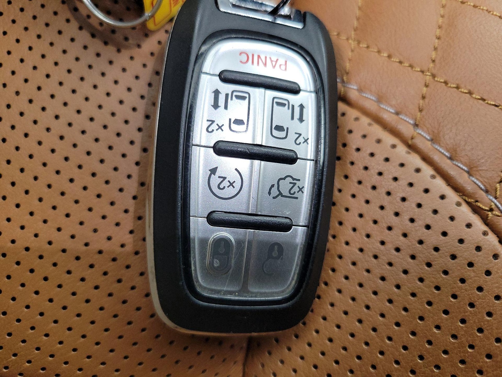 2023 Chrysler Pacifica Hybrid Pinnacle - Photo 26