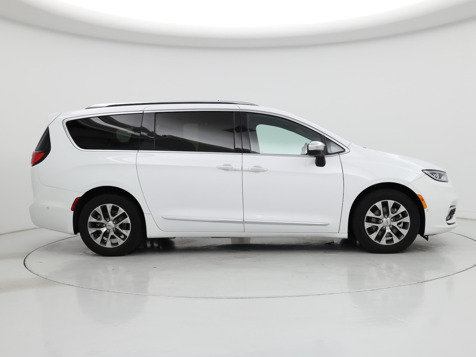 2023 Chrysler Pacifica Hybrid Pinnacle - Photo 8