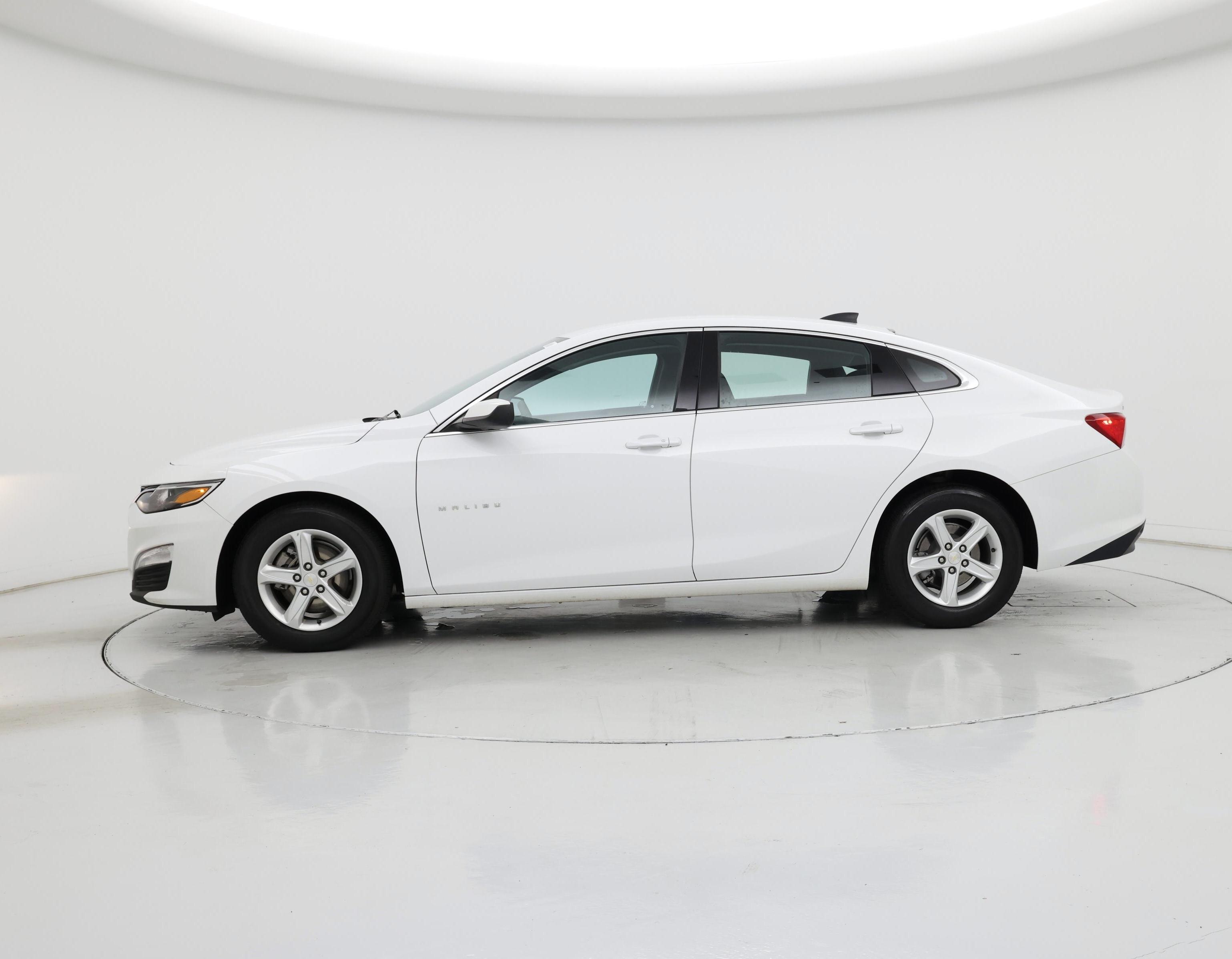 Thumbnail: 2023 Chevrolet Malibu - 3