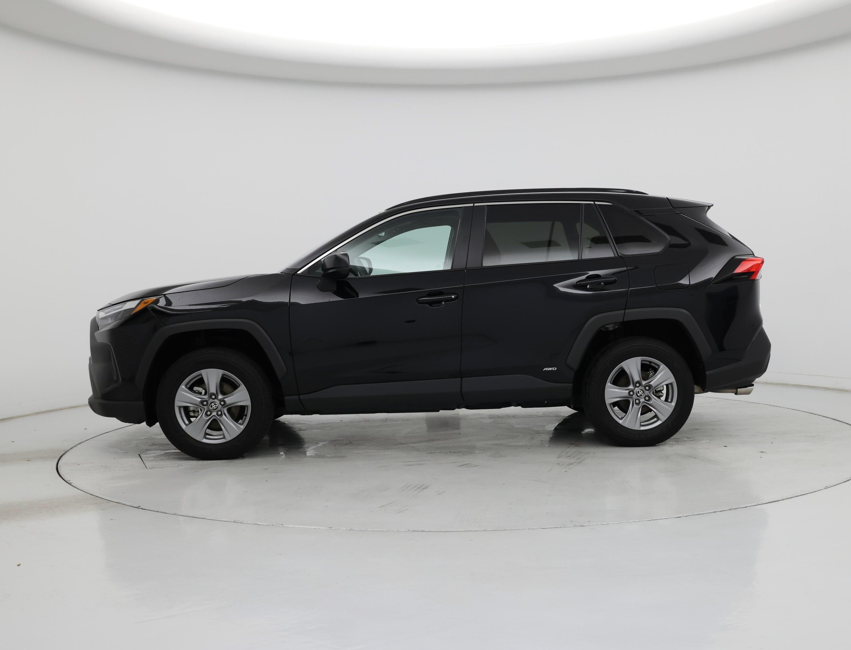 Thumbnail: 2025 Toyota RAV4 - 3