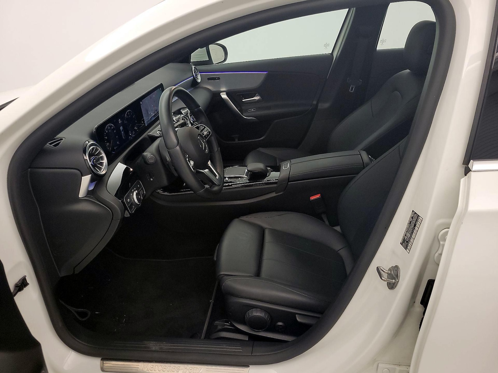 2022 Mercedes-Benz A-Class A220 - Photo 12
