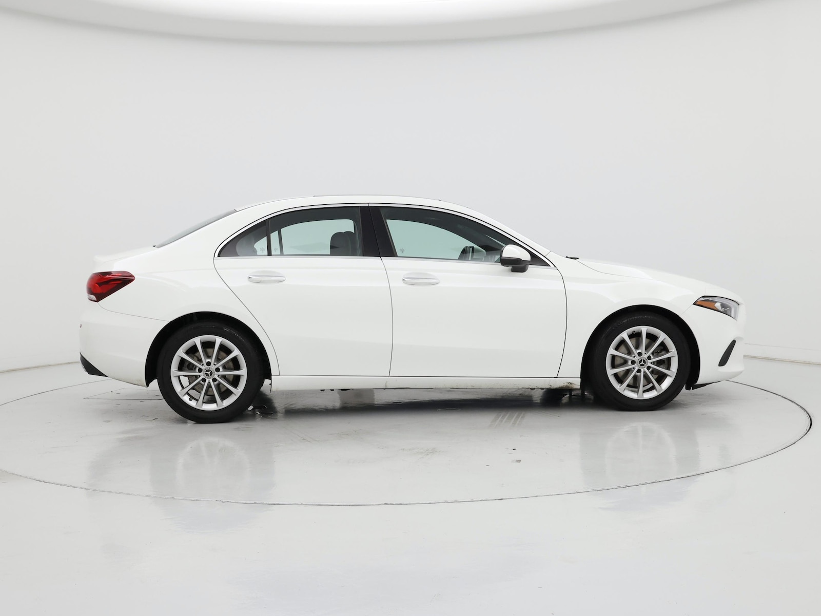 2022 Mercedes-Benz A-Class A220 - Photo 8