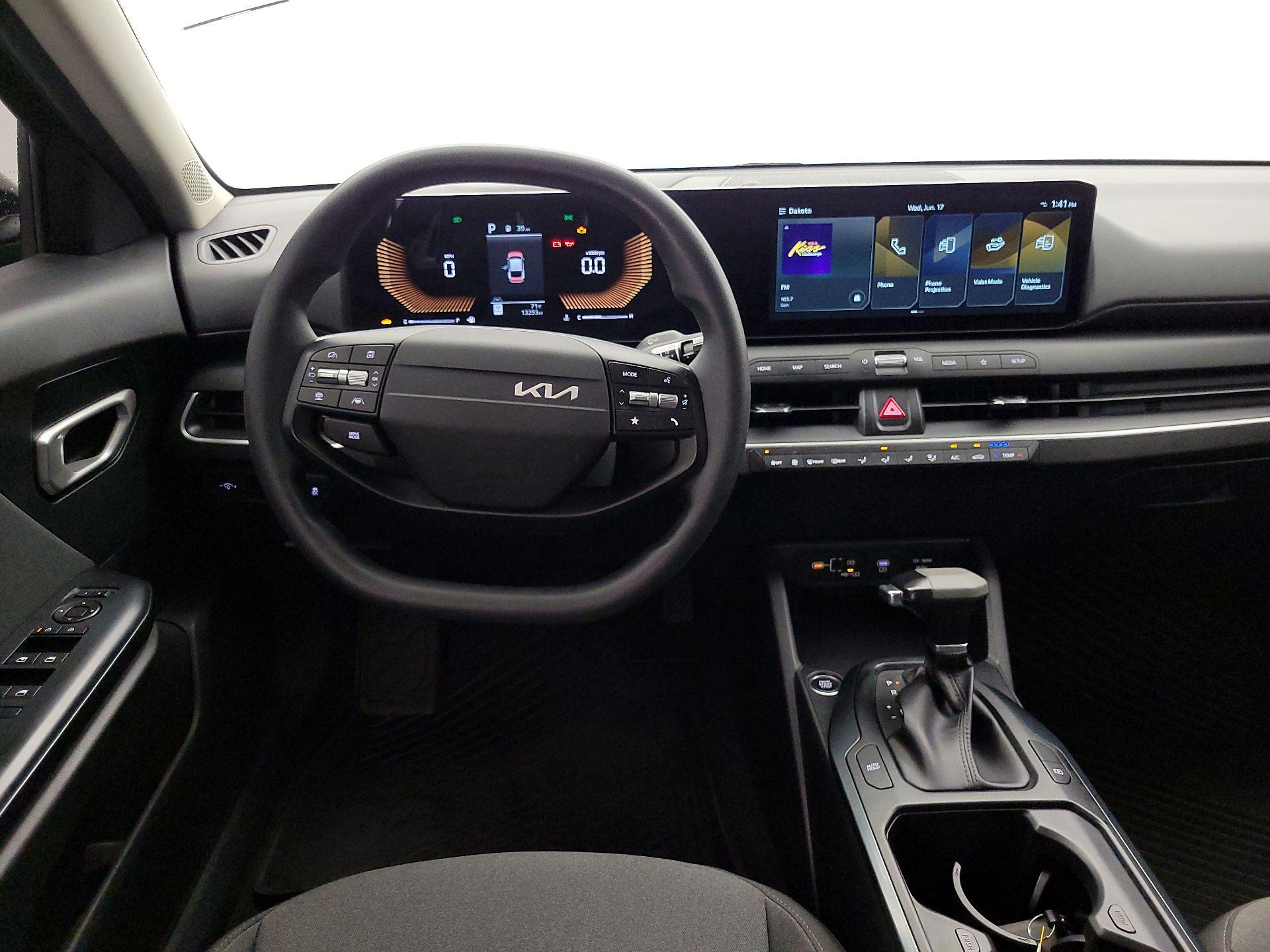Thumbnail: 2025 Kia K4 - 10