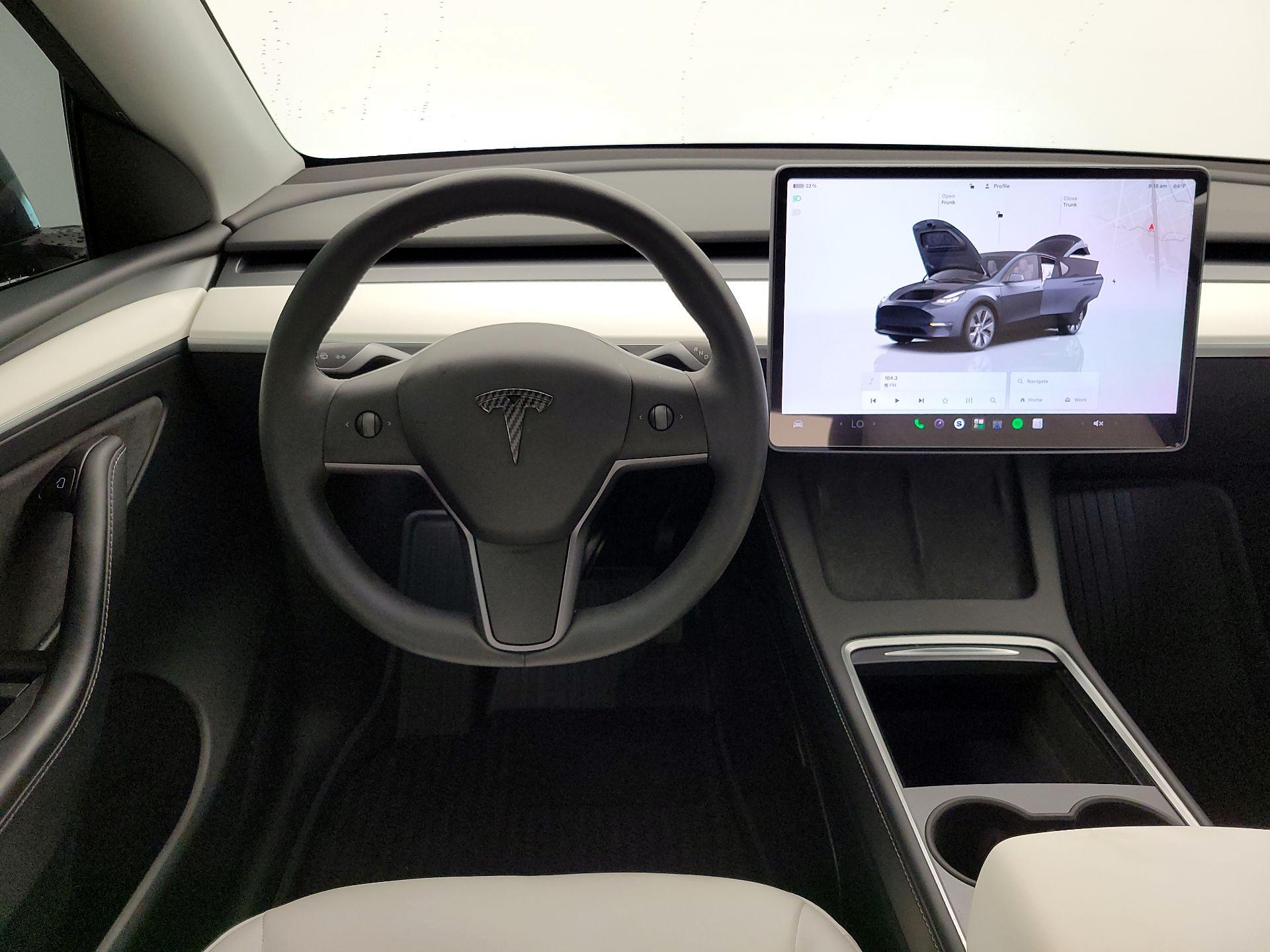Thumbnail: 2023 Tesla Model Y - 10