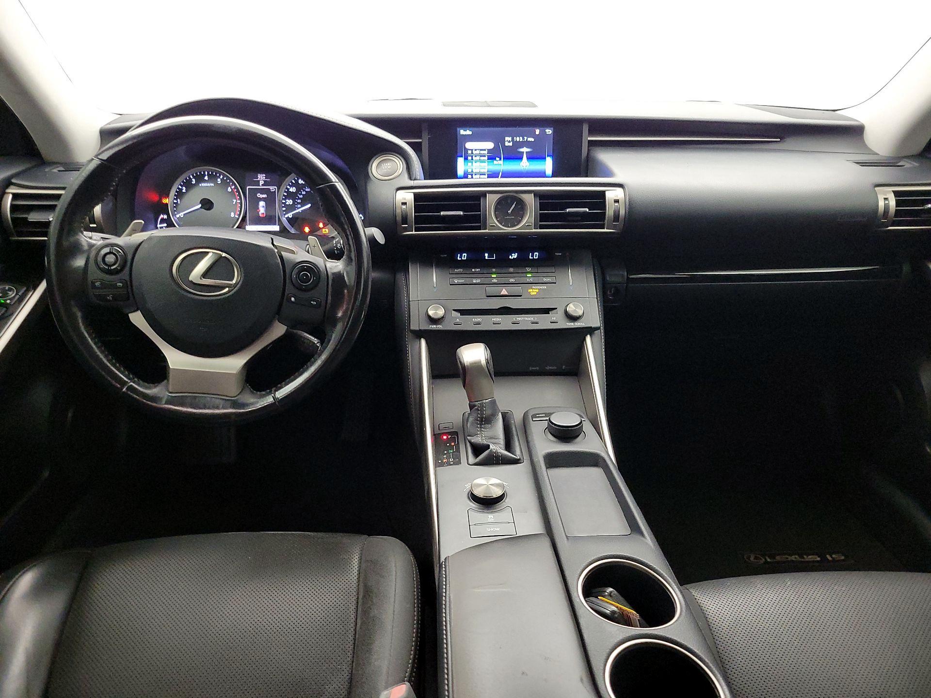 Thumbnail: 2016 Lexus IS - 9