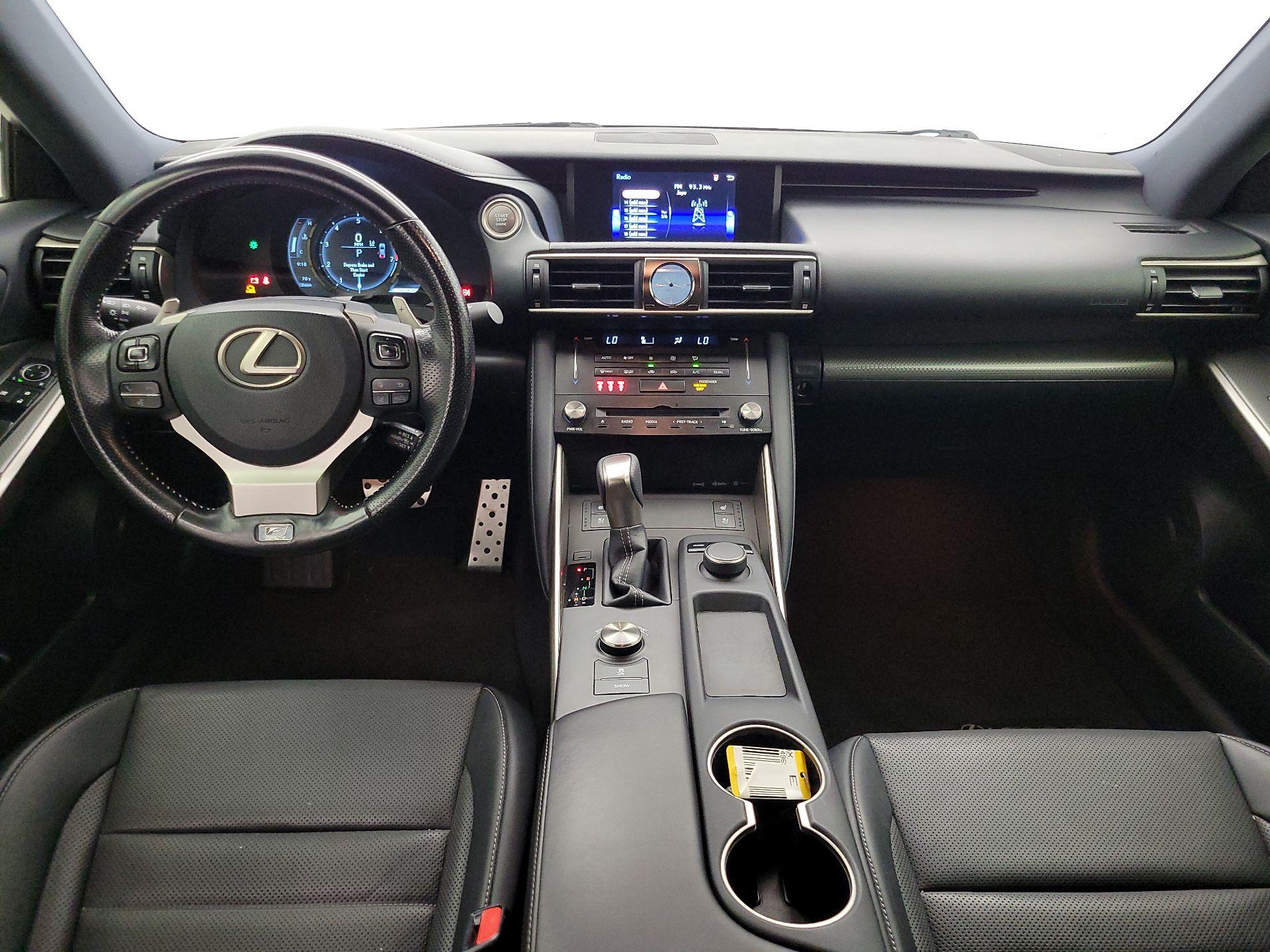 Thumbnail: 2017 Lexus IS - 9