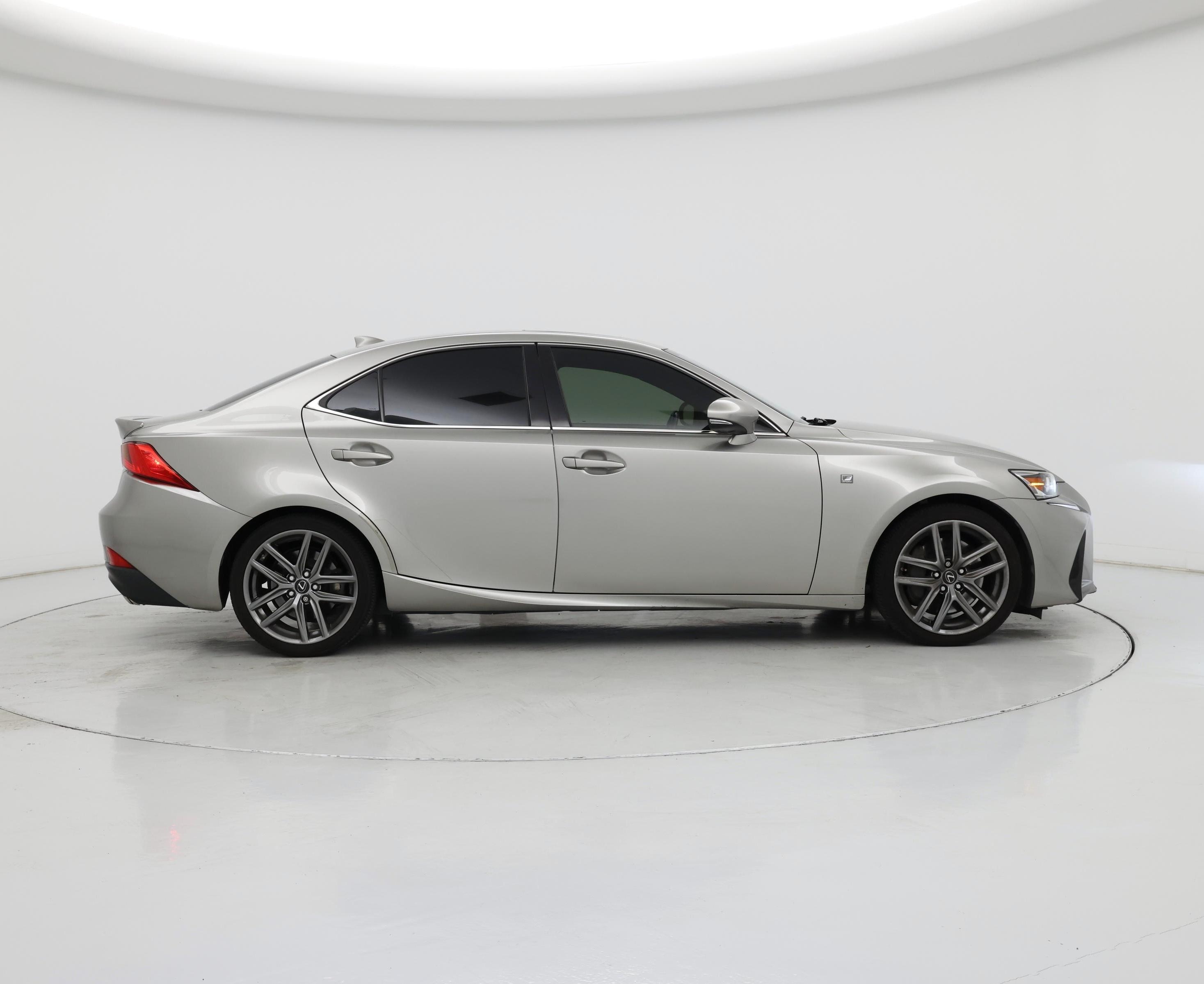 Thumbnail: 2017 Lexus IS - 7