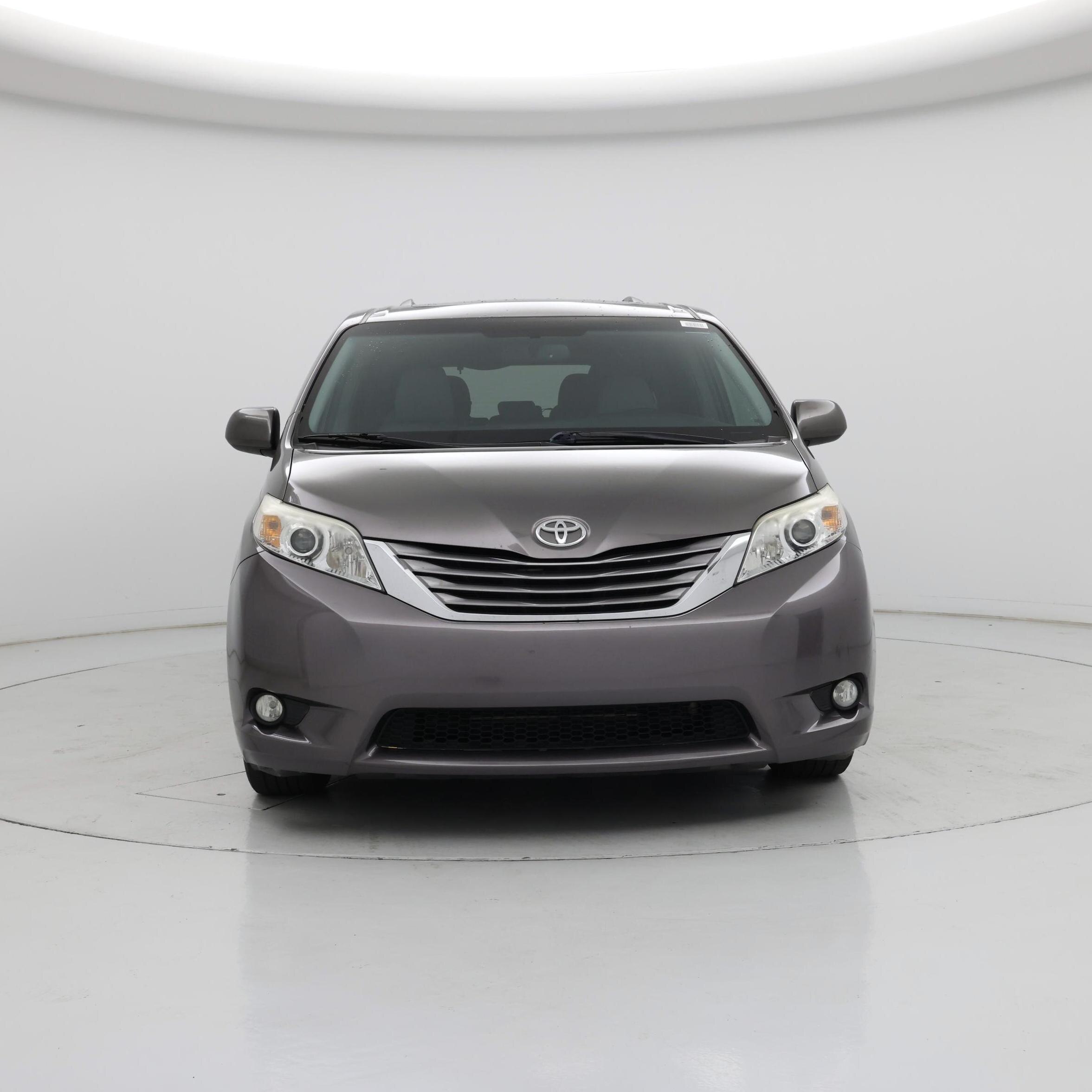 Thumbnail: 2016 Toyota Sienna - 5