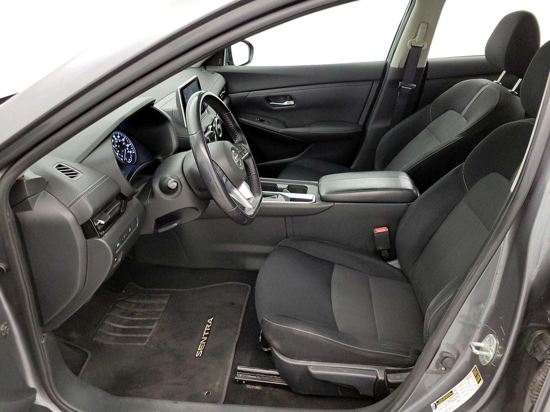 Thumbnail: 2020 Nissan Sentra - 11