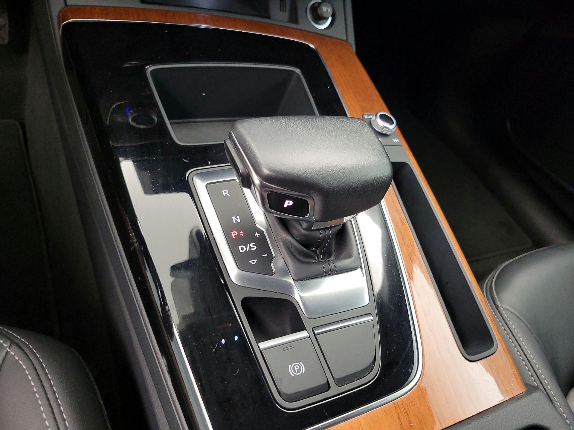 Thumbnail: 2023 Audi Q5 - 17