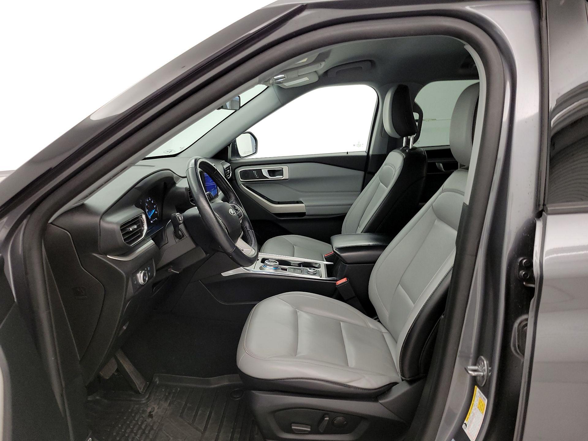 Thumbnail: 2021 Ford Explorer - 11