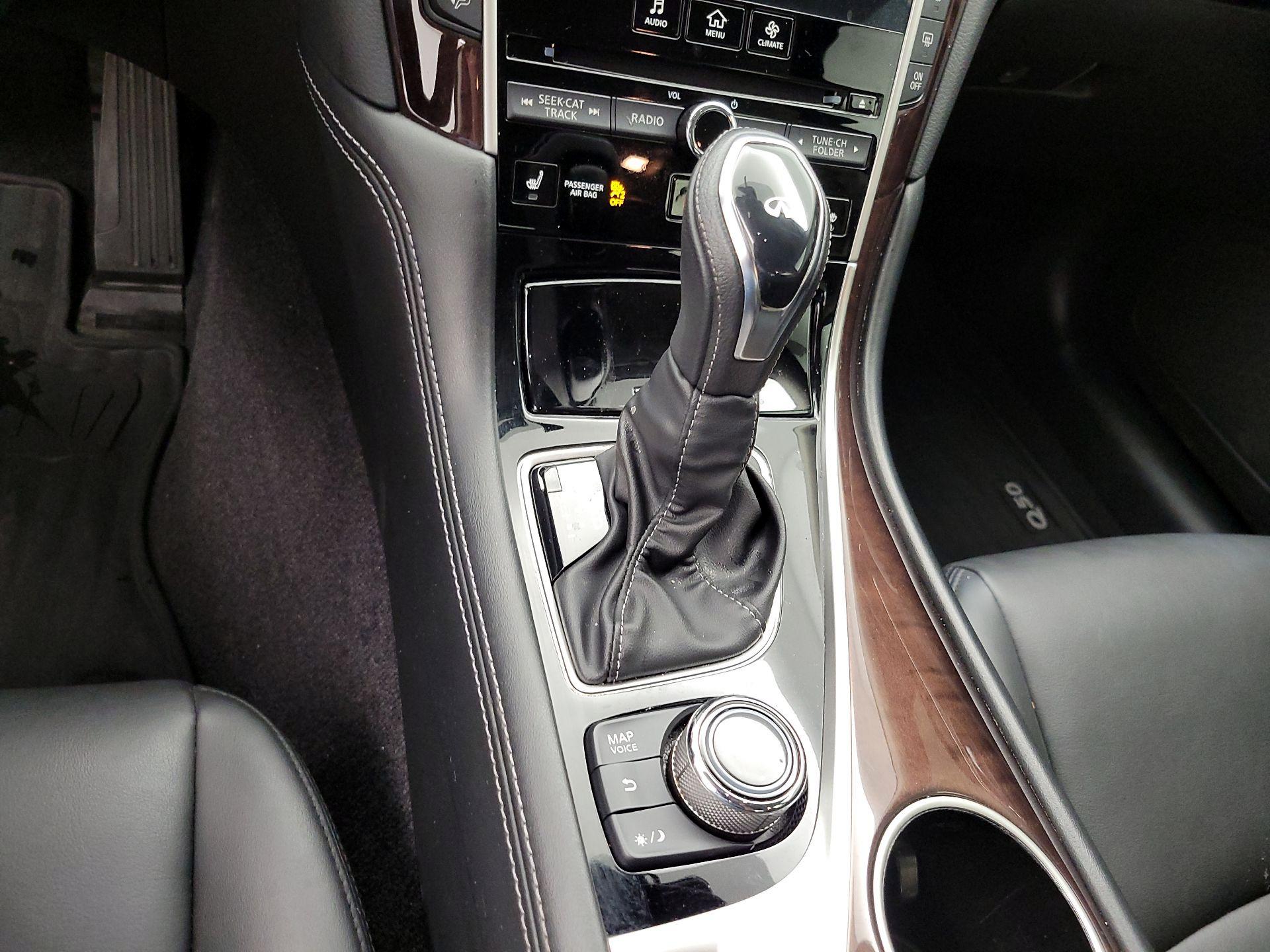 Thumbnail: 2019 INFINITI Q50 - 18