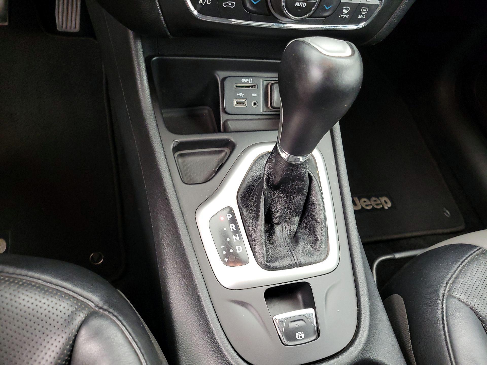 Thumbnail: 2014 Jeep Cherokee - 18