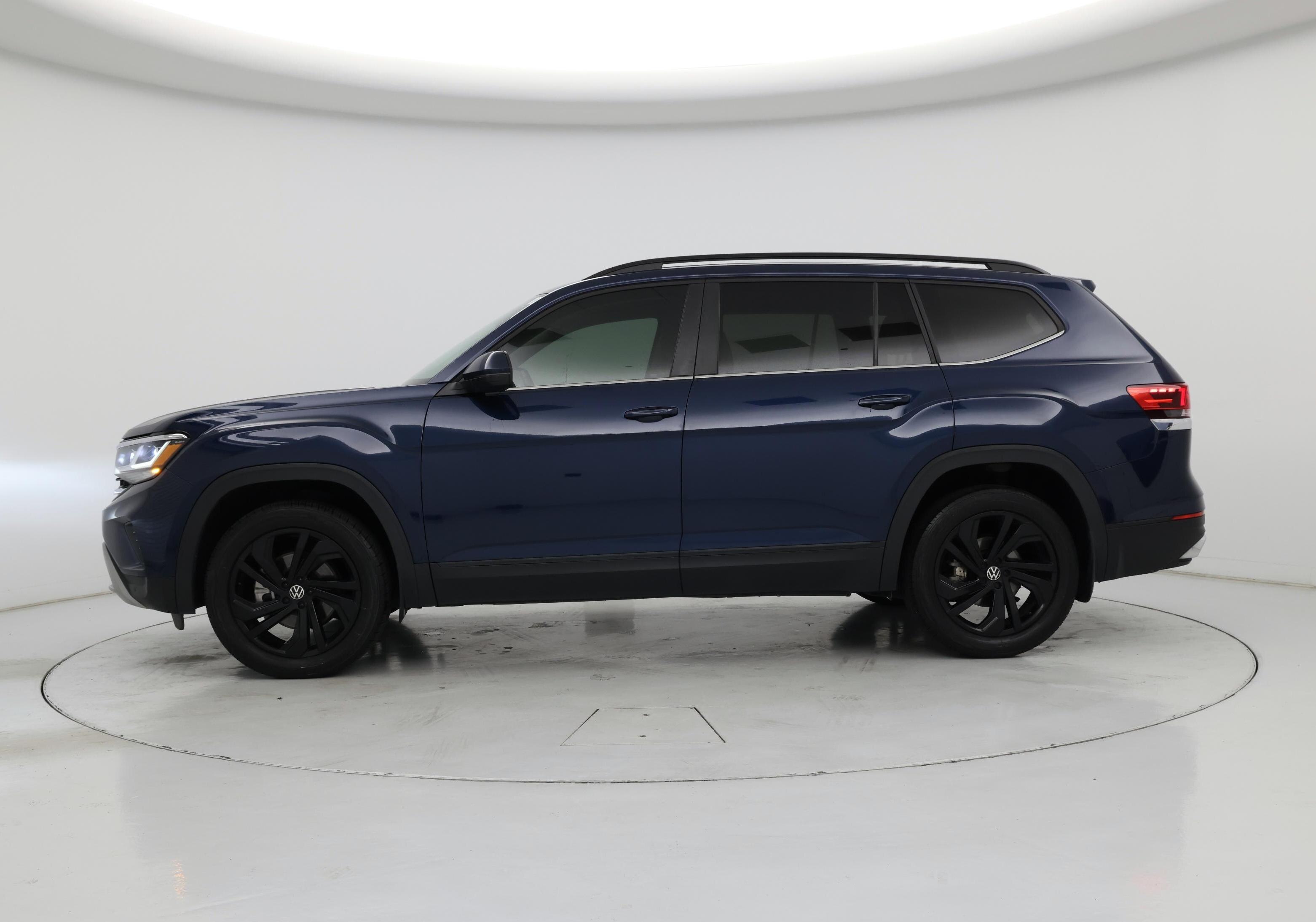 Thumbnail: 2022 Volkswagen Atlas - 3