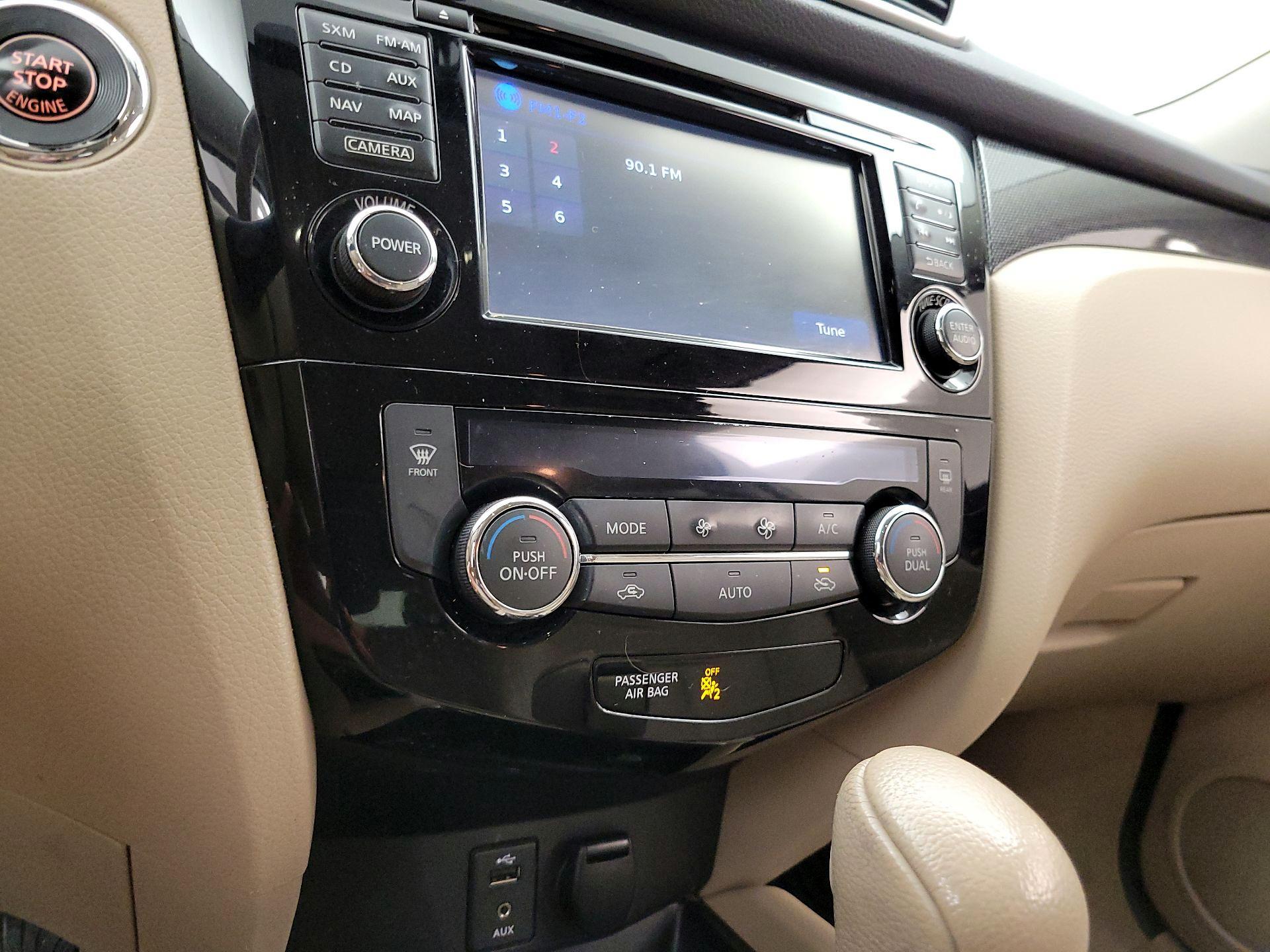 Thumbnail: 2014 Nissan Rogue - 17