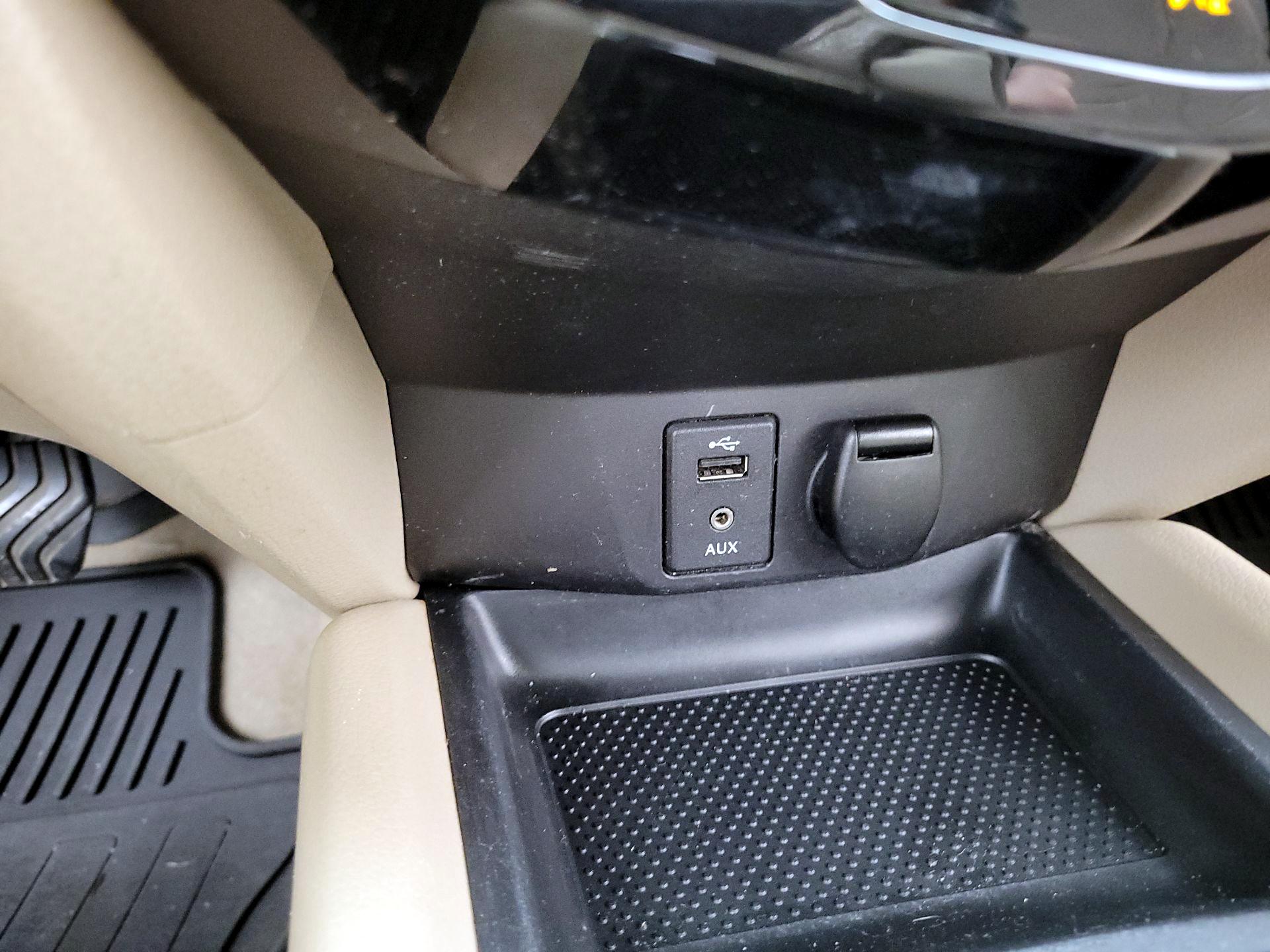 Thumbnail: 2014 Nissan Rogue - 19