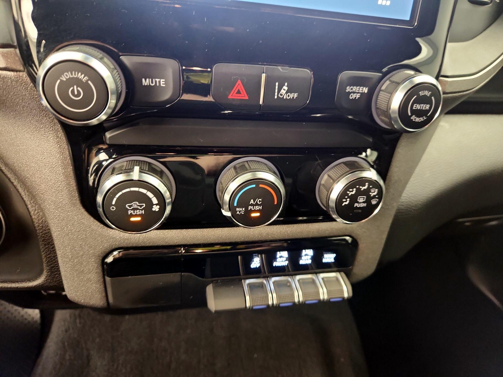 Thumbnail: 2025 RAM 1500 - 16