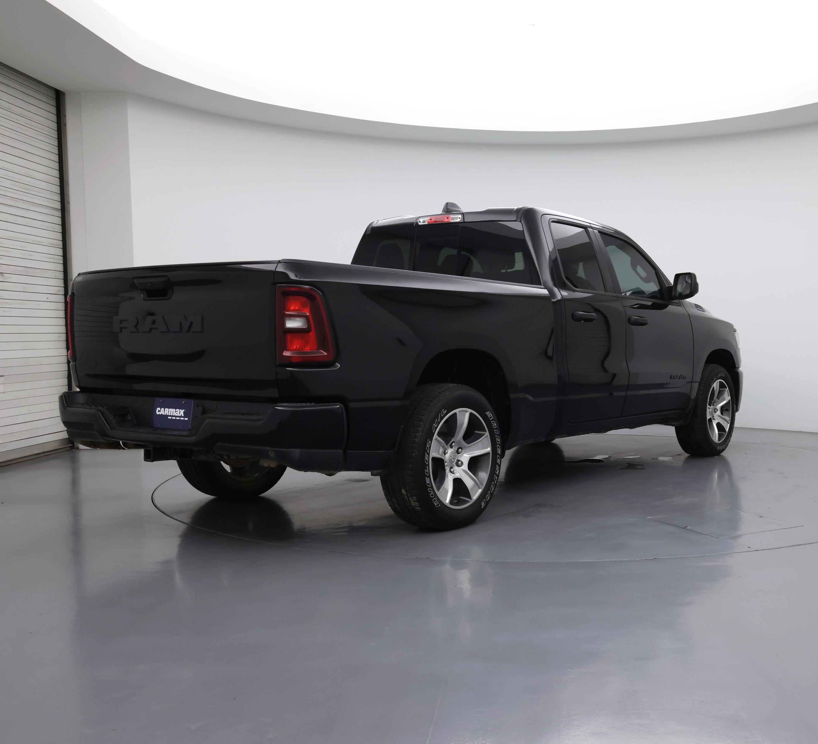 Thumbnail: 2025 RAM 1500 - 8