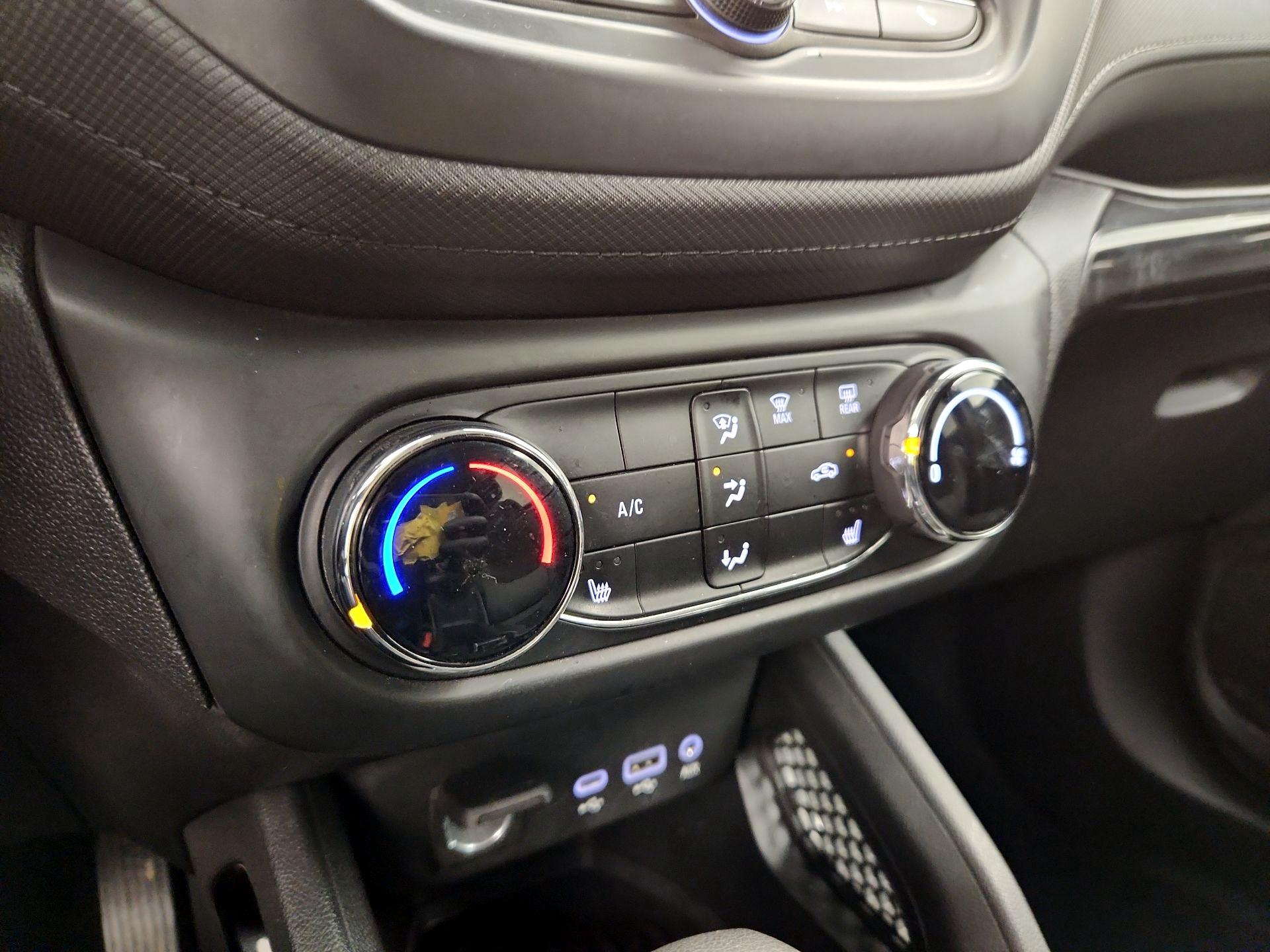 Thumbnail: 2023 Chevrolet TrailBlazer - 16