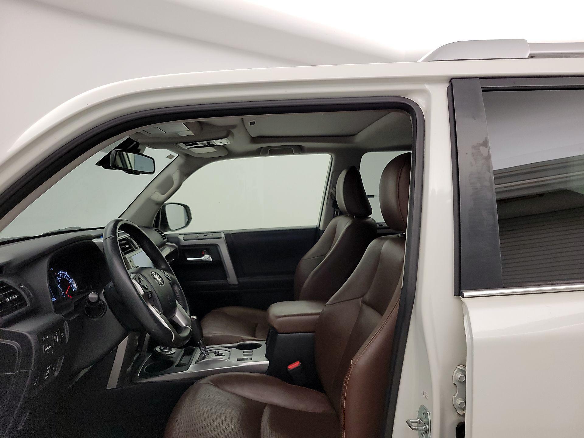 Thumbnail: 2022 Toyota 4Runner - 11