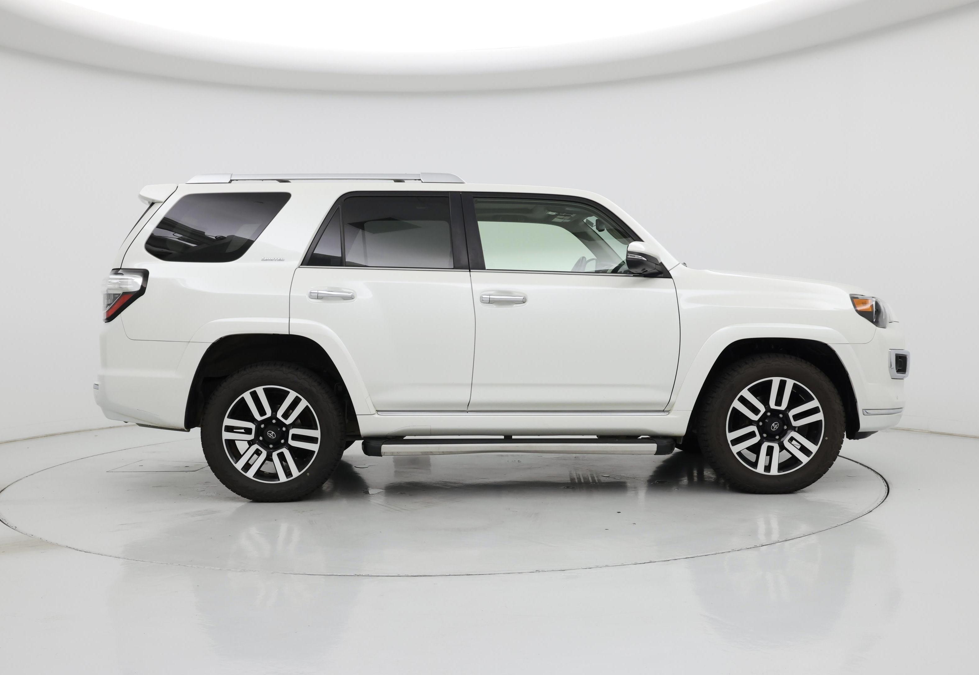 Thumbnail: 2022 Toyota 4Runner - 7