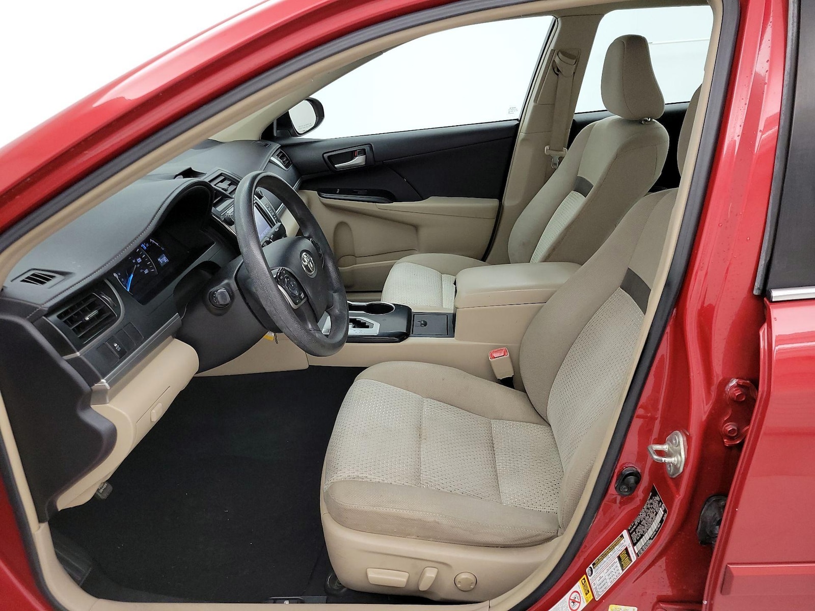 2014 Toyota Camry LE - Photo 12