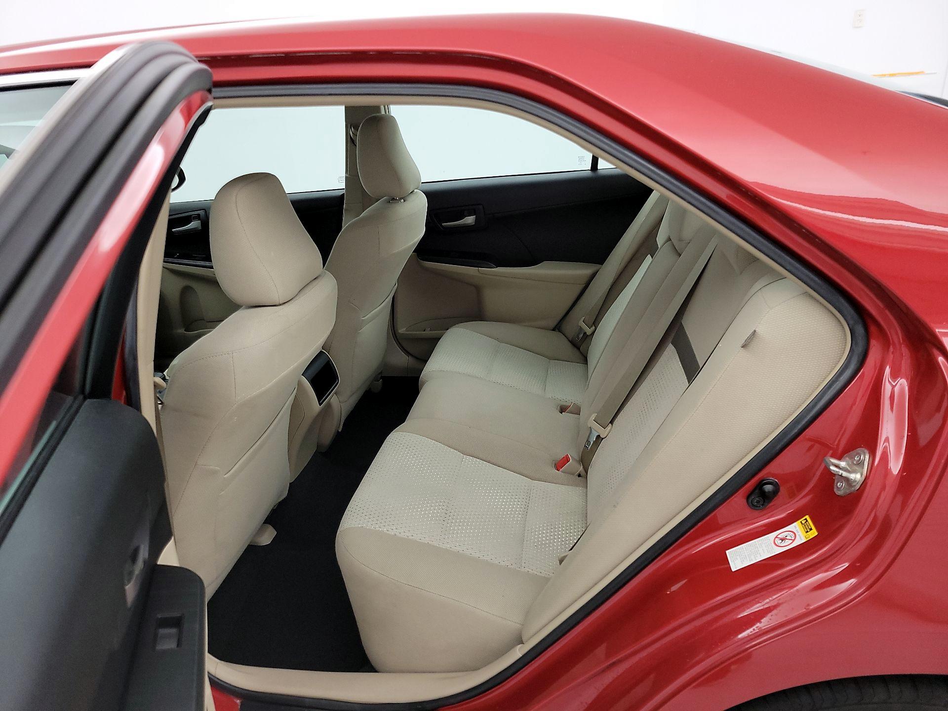 Thumbnail: 2014 Toyota Camry - 19