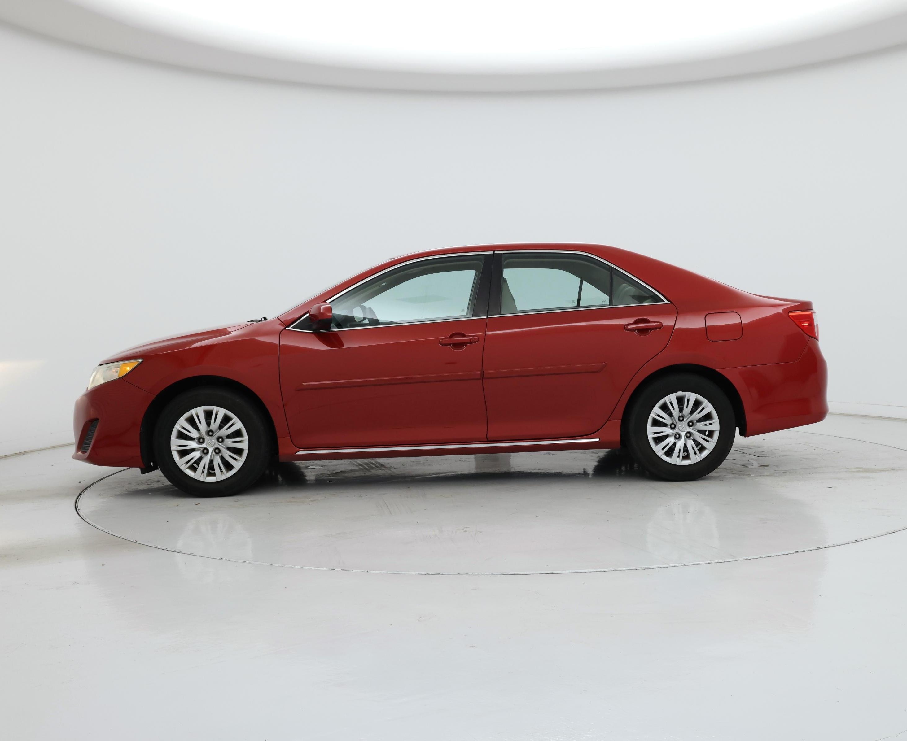Thumbnail: 2014 Toyota Camry - 3
