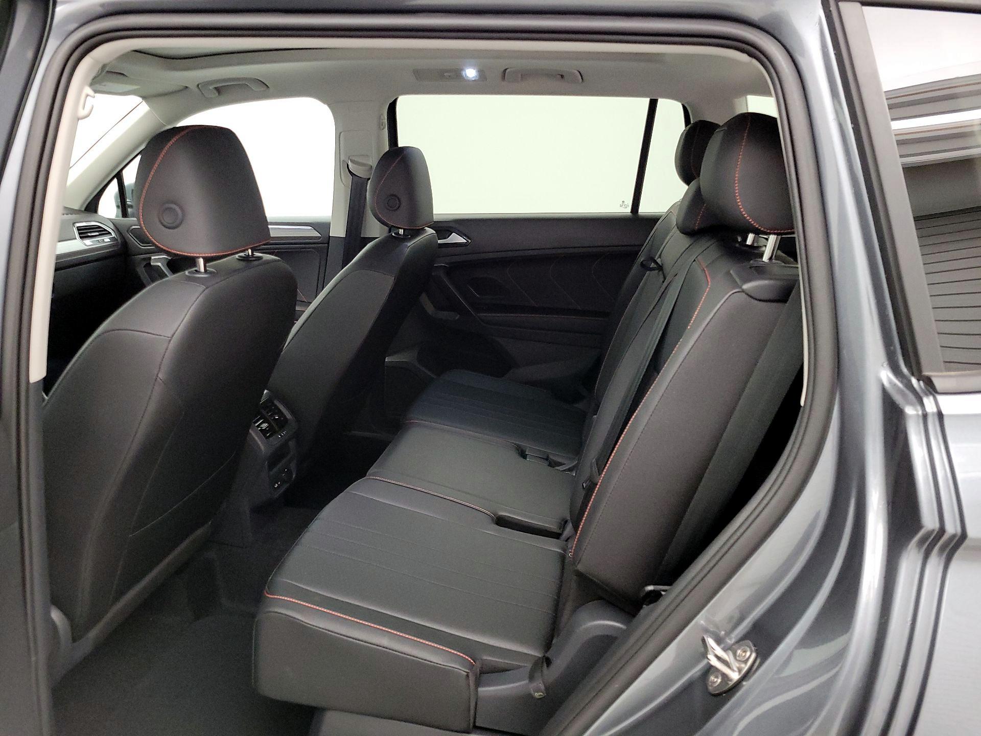 Thumbnail: 2024 Volkswagen Tiguan - 20