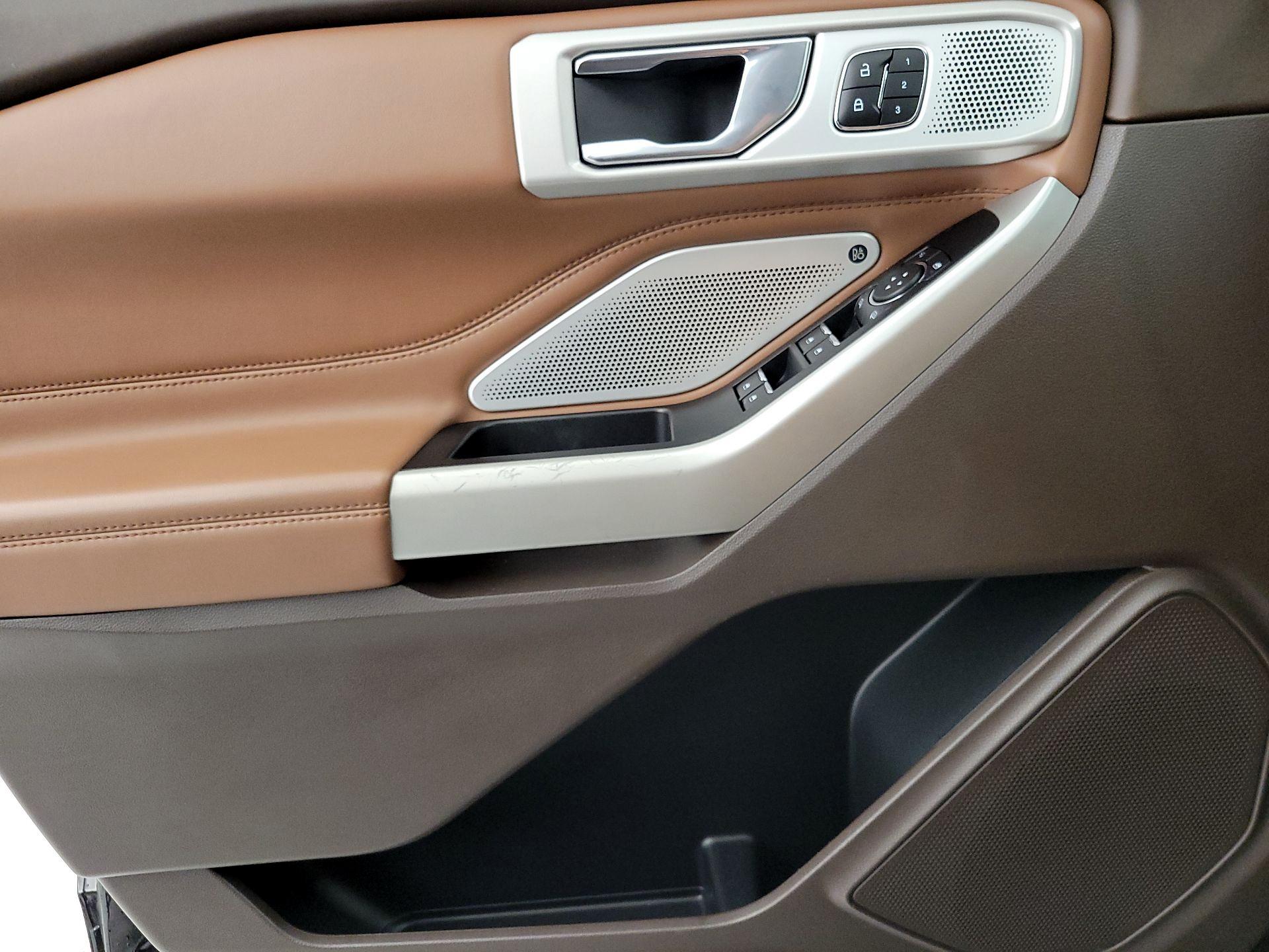 Thumbnail: 2022 Ford Explorer - 12