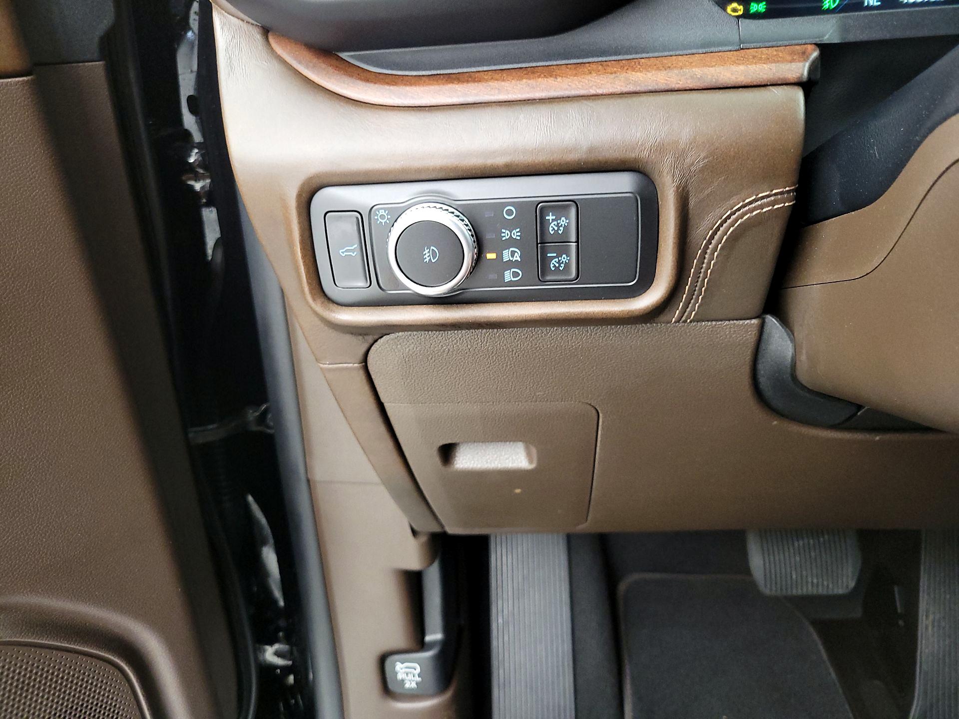 Thumbnail: 2022 Ford Explorer - 13