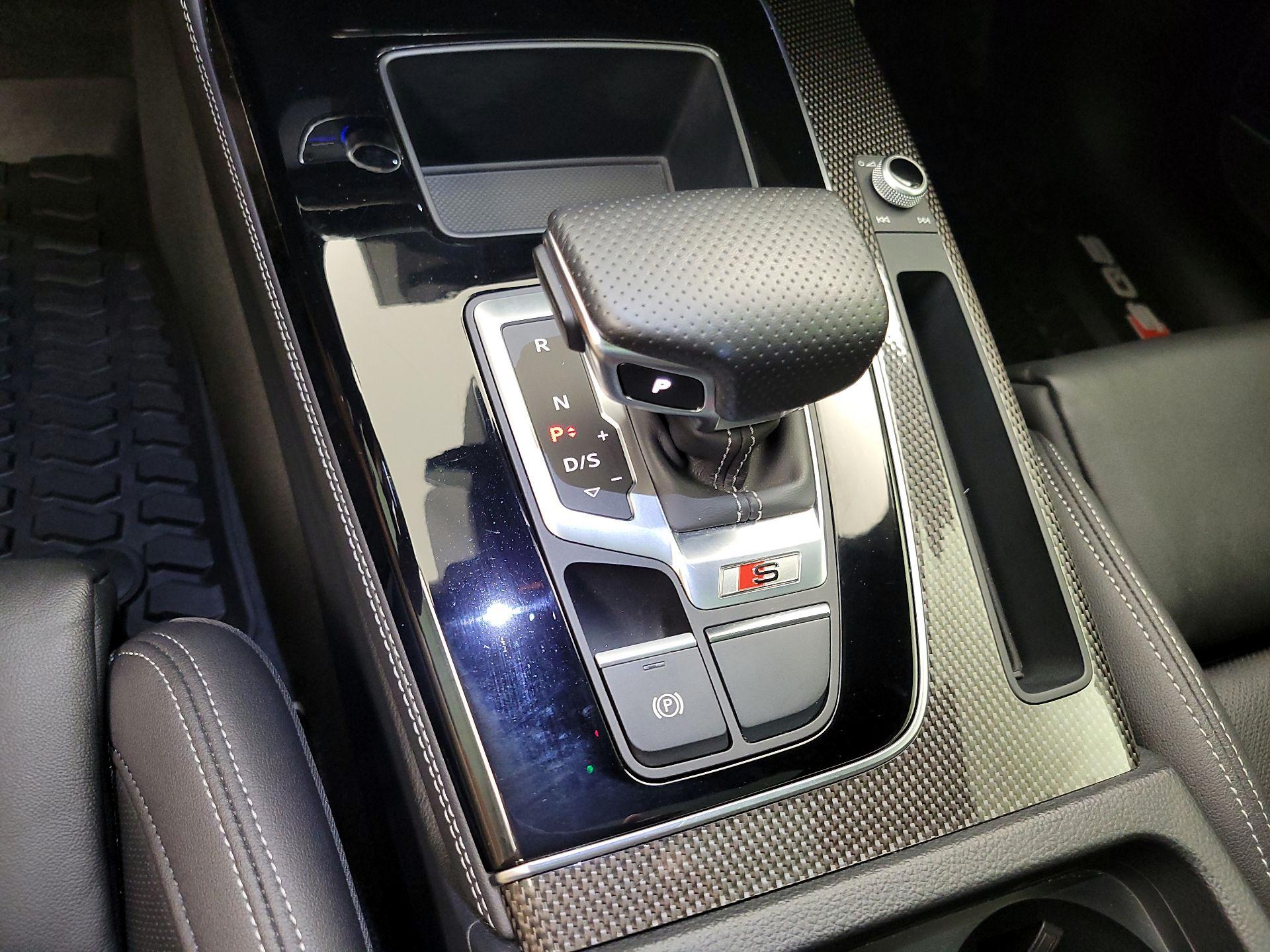 Thumbnail: 2023 Audi SQ5 - 18