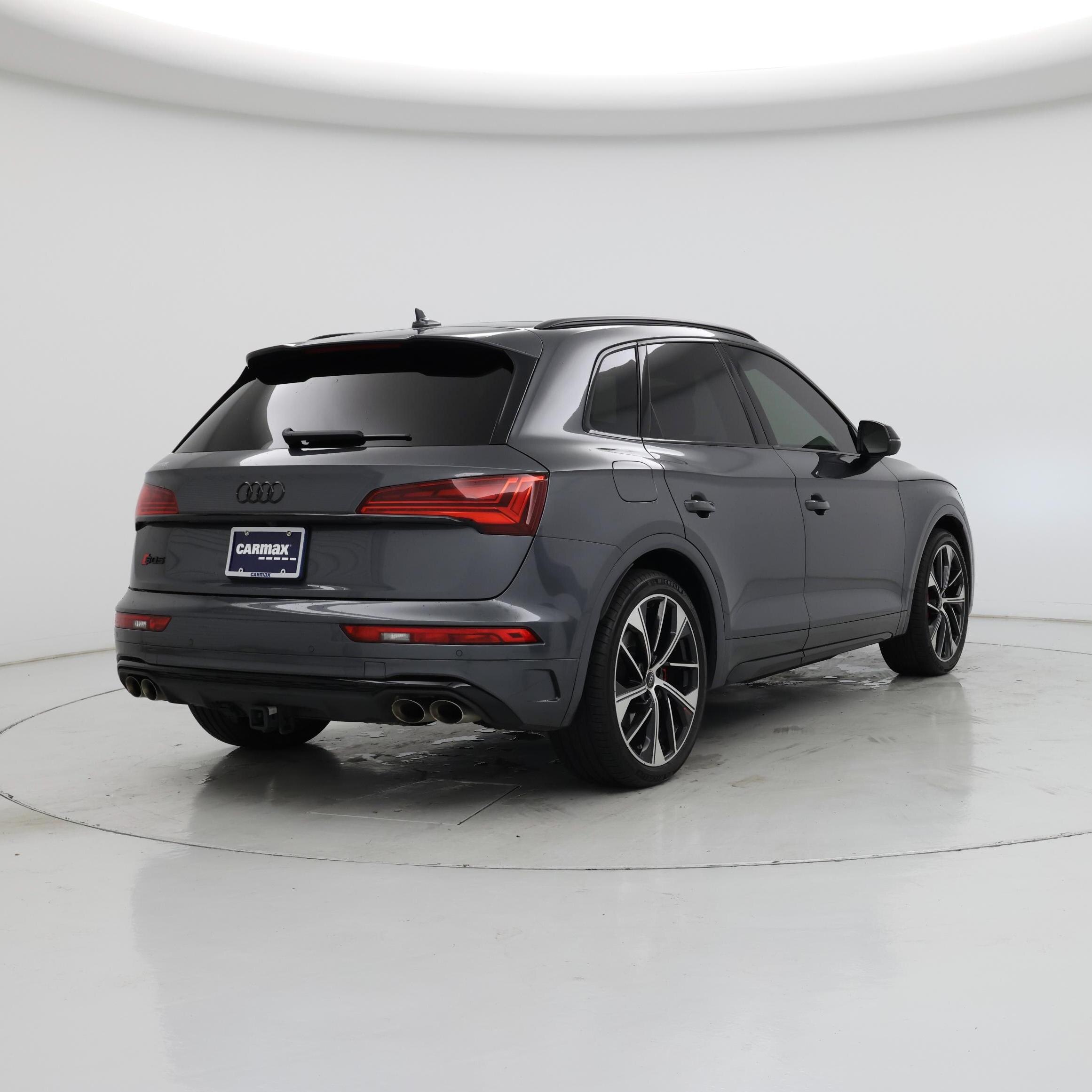 Thumbnail: 2023 Audi SQ5 - 8