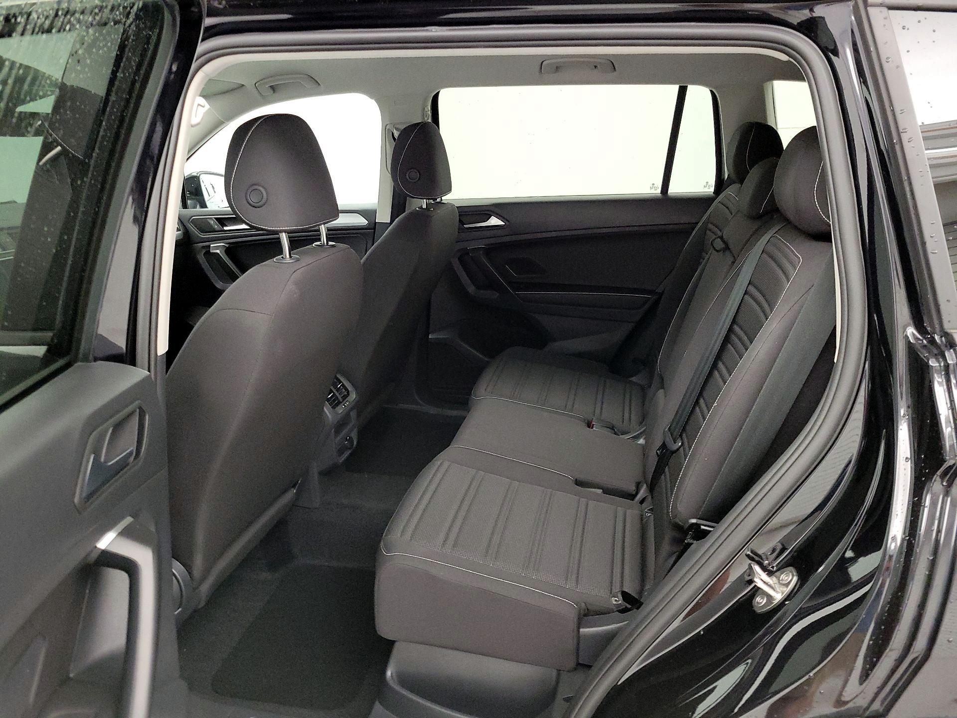 Thumbnail: 2024 Volkswagen Tiguan - 19