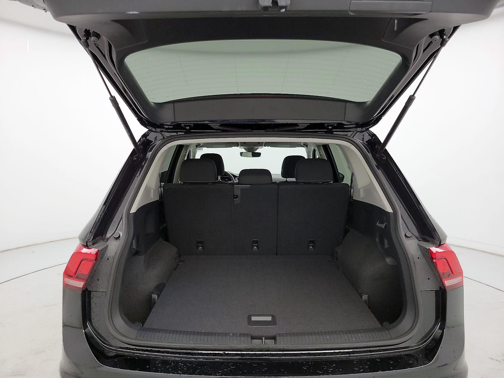 Thumbnail: 2024 Volkswagen Tiguan - 20