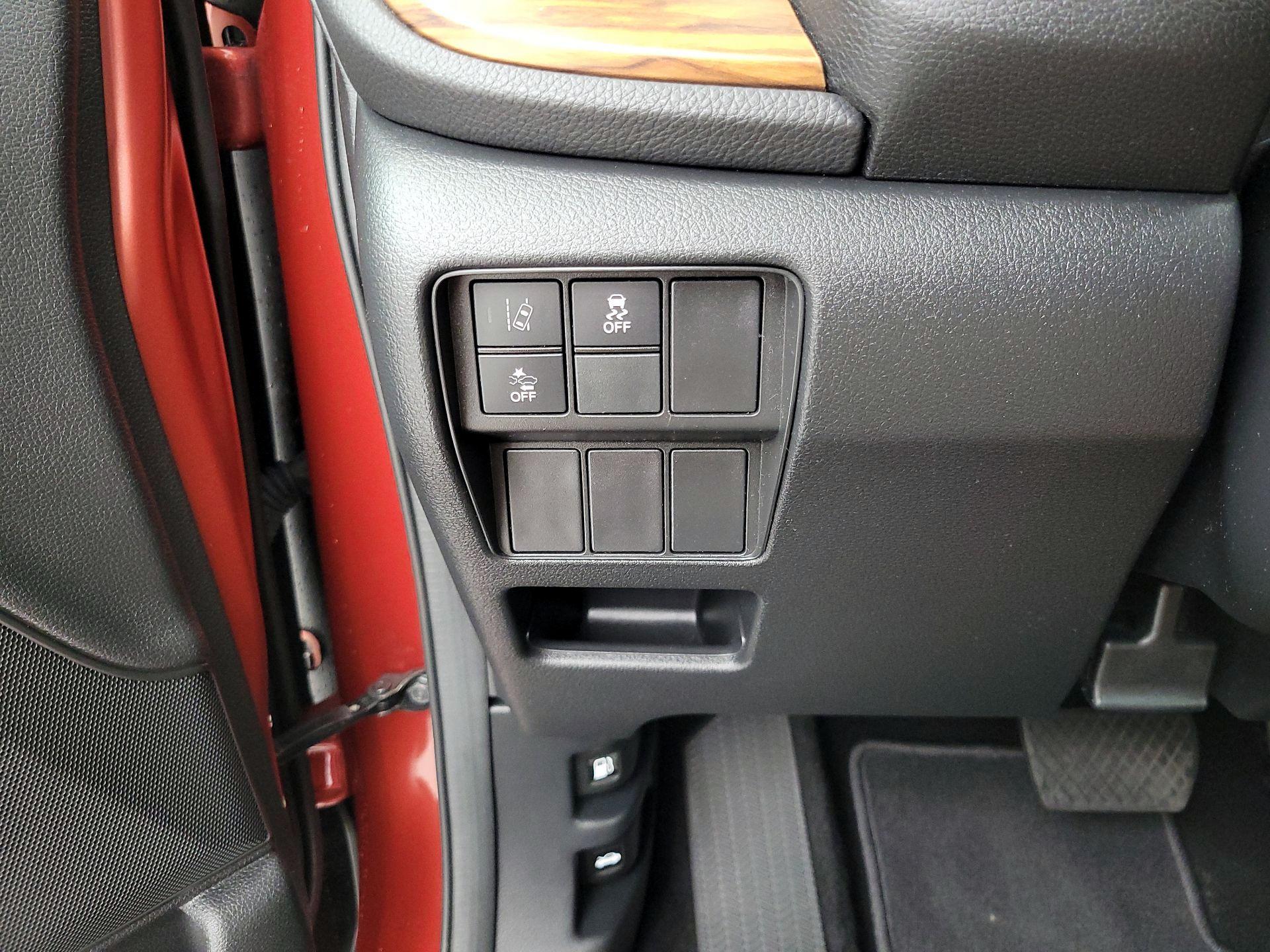 Thumbnail: 2018 Honda CR-V - 13