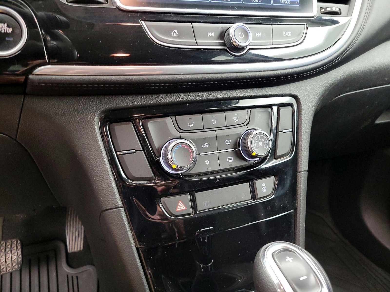 2019 Buick Encore Preferred - Photo 17